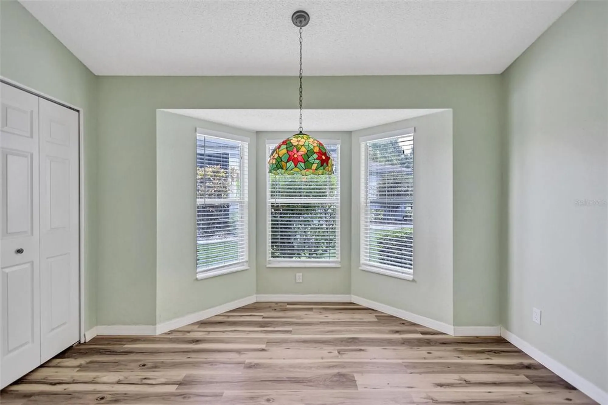 Property Slideshow image 15 of 48 | 811 staffordshire ln 32, Sun City Center, FL, 33573