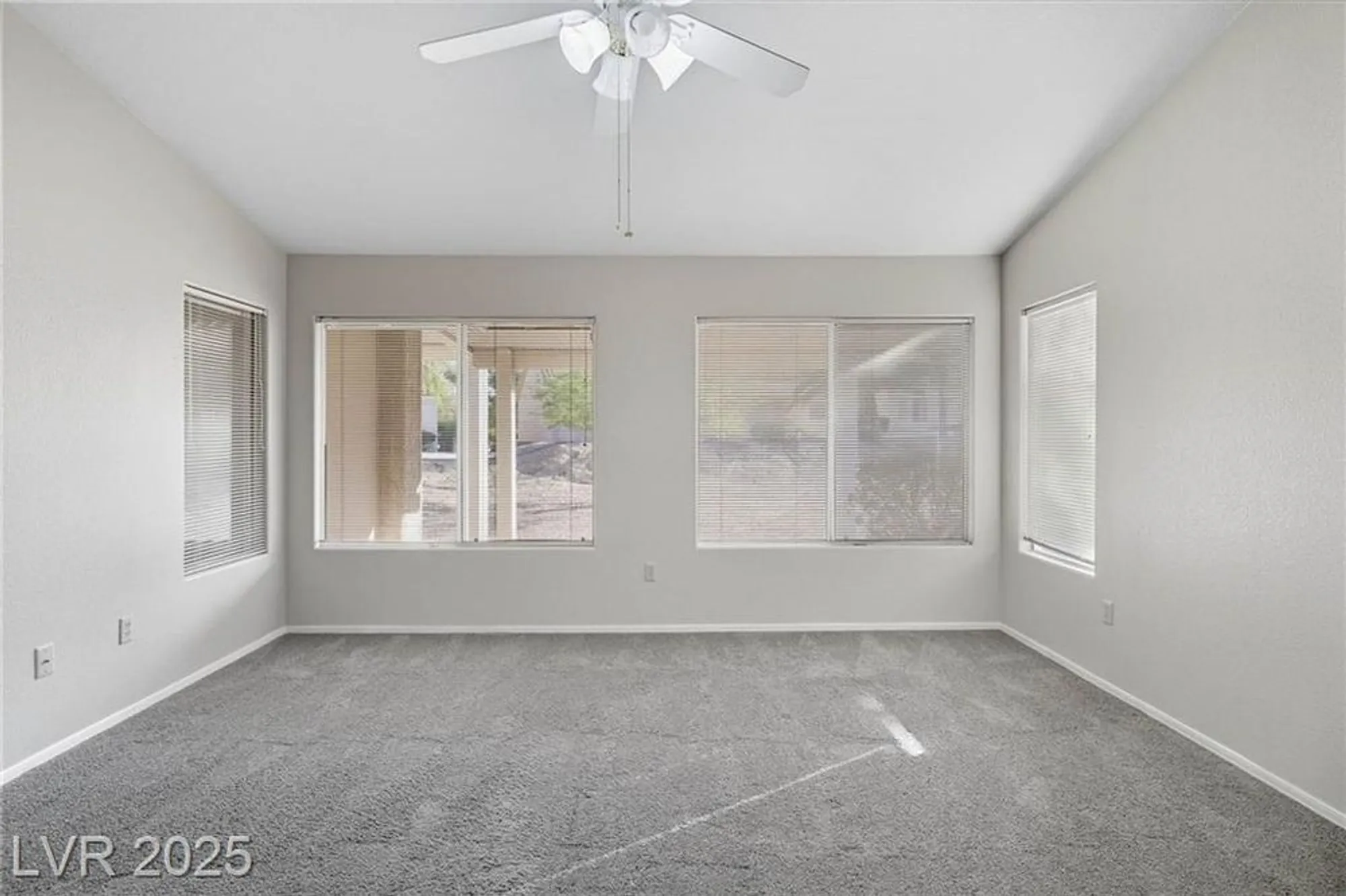 Property Slideshow image 29 of 58 | 2813 brianwood ct, Las Vegas, NV, 89134