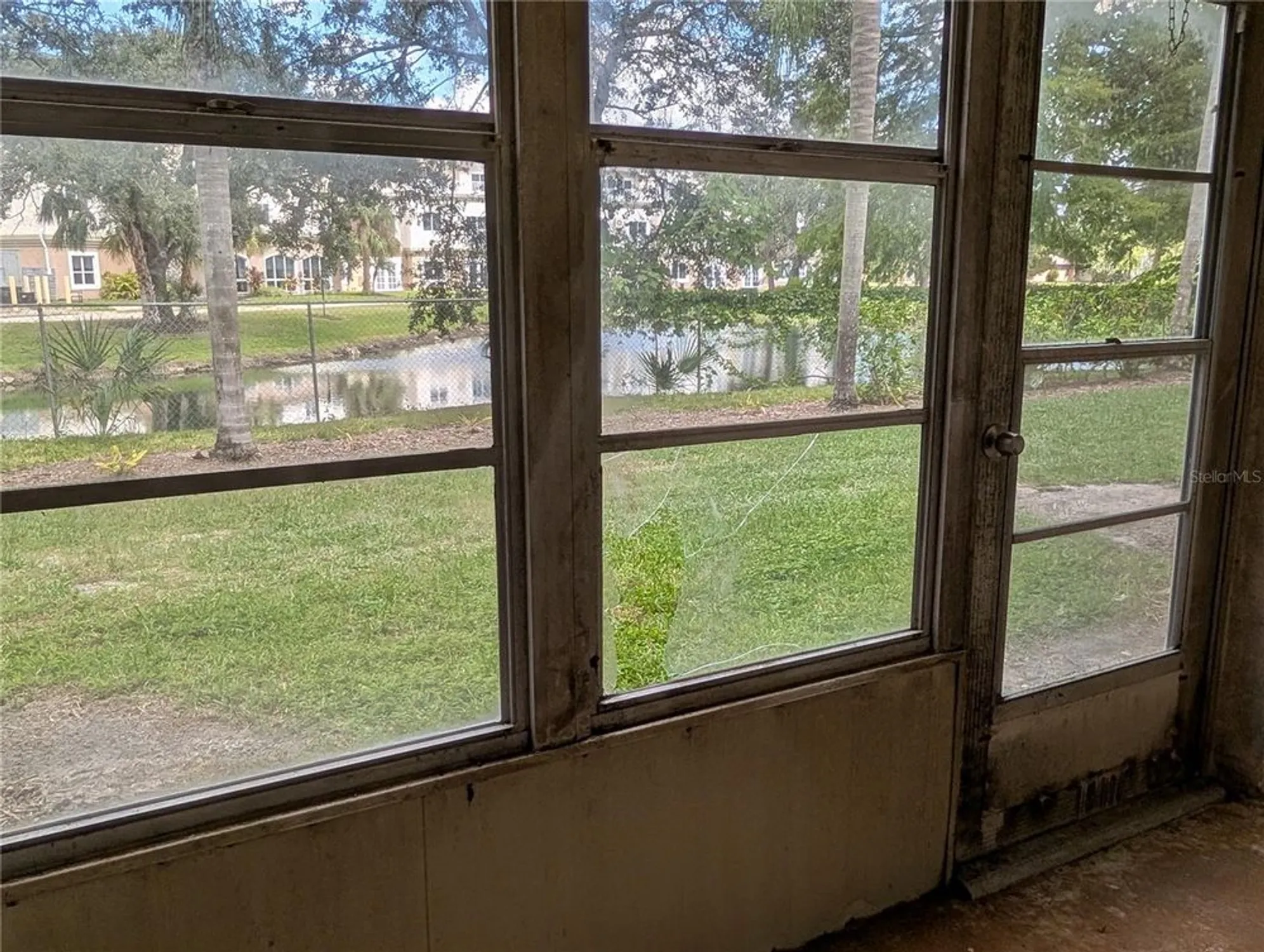 Property Slideshow image 14 of 18 | 3074 lake bayshore dr # o-120, Bradenton, FL, 34205