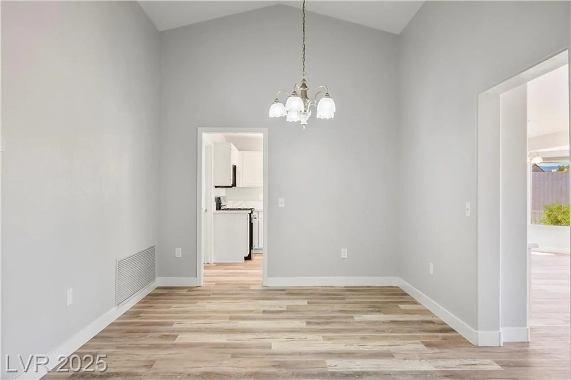 Property Slideshow image 21 of 59 | 8500 gull dr, Las Vegas, NV, 89134