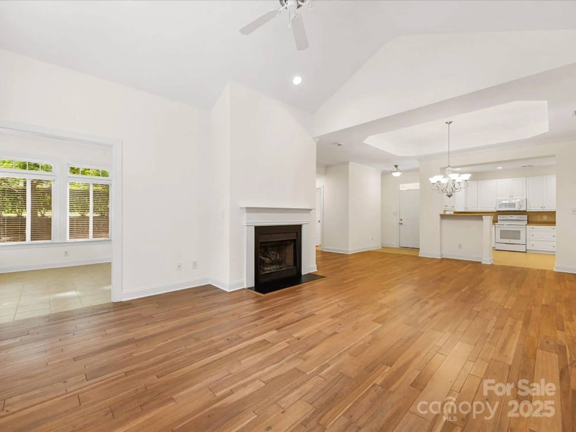 Property Slideshow image 9 of 47 | 2963 bellasera way, Matthews, NC, 28105