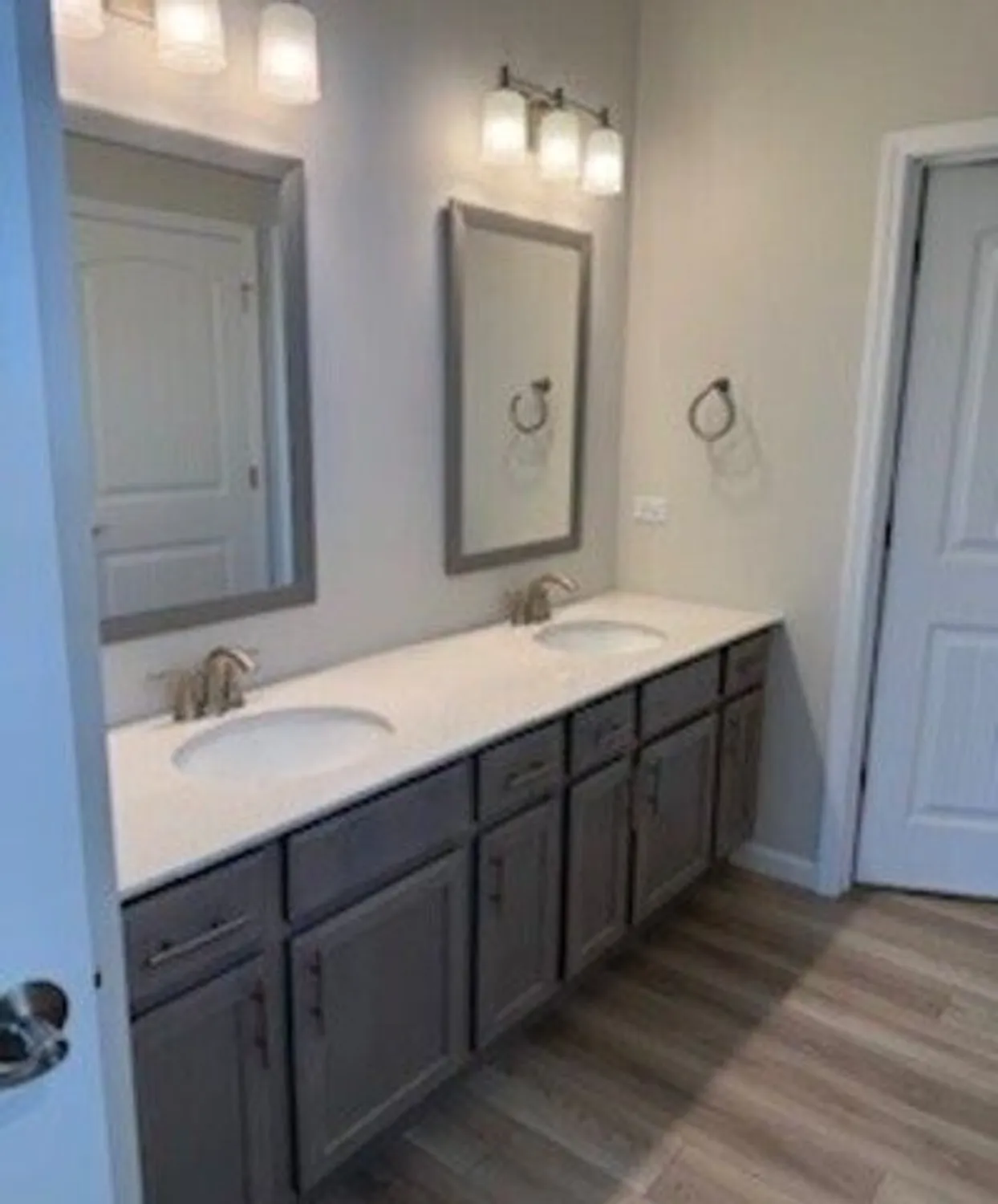 Property Slideshow image 9 of 11 | 3302 wildlight rd, Aurora, IL, 60503