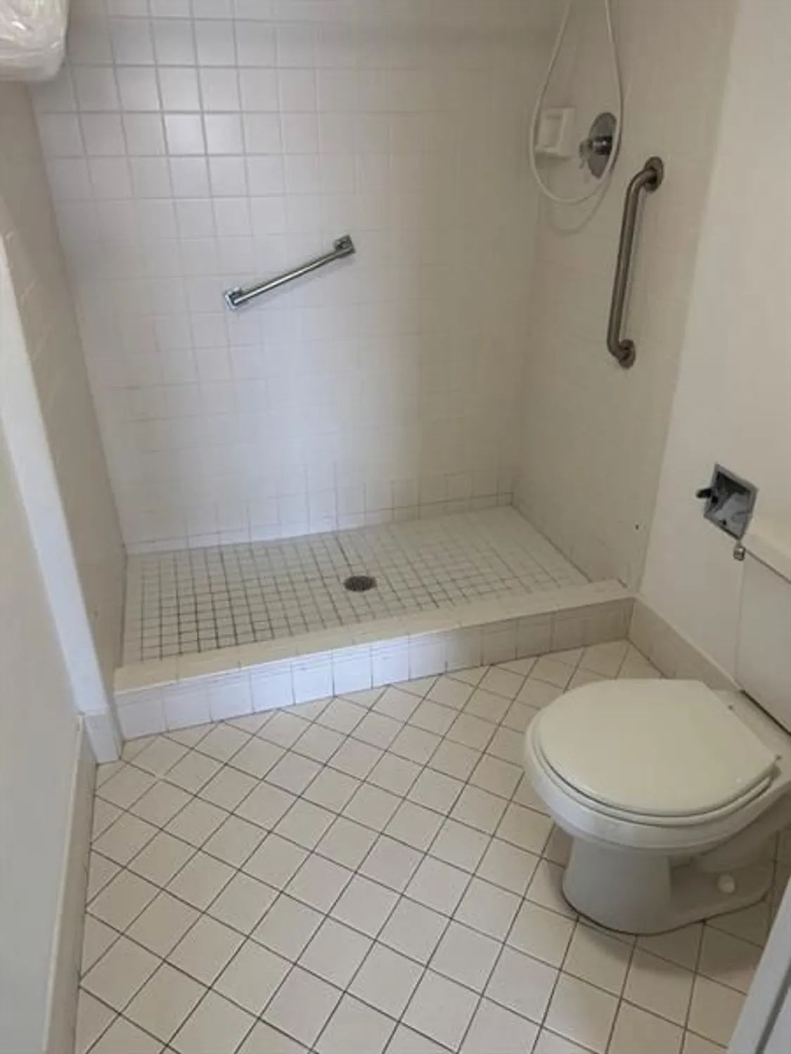 Property Slideshow image 9 of 16 | 12551 sw 16th ct c306, Pembroke Pines, FL, 33027