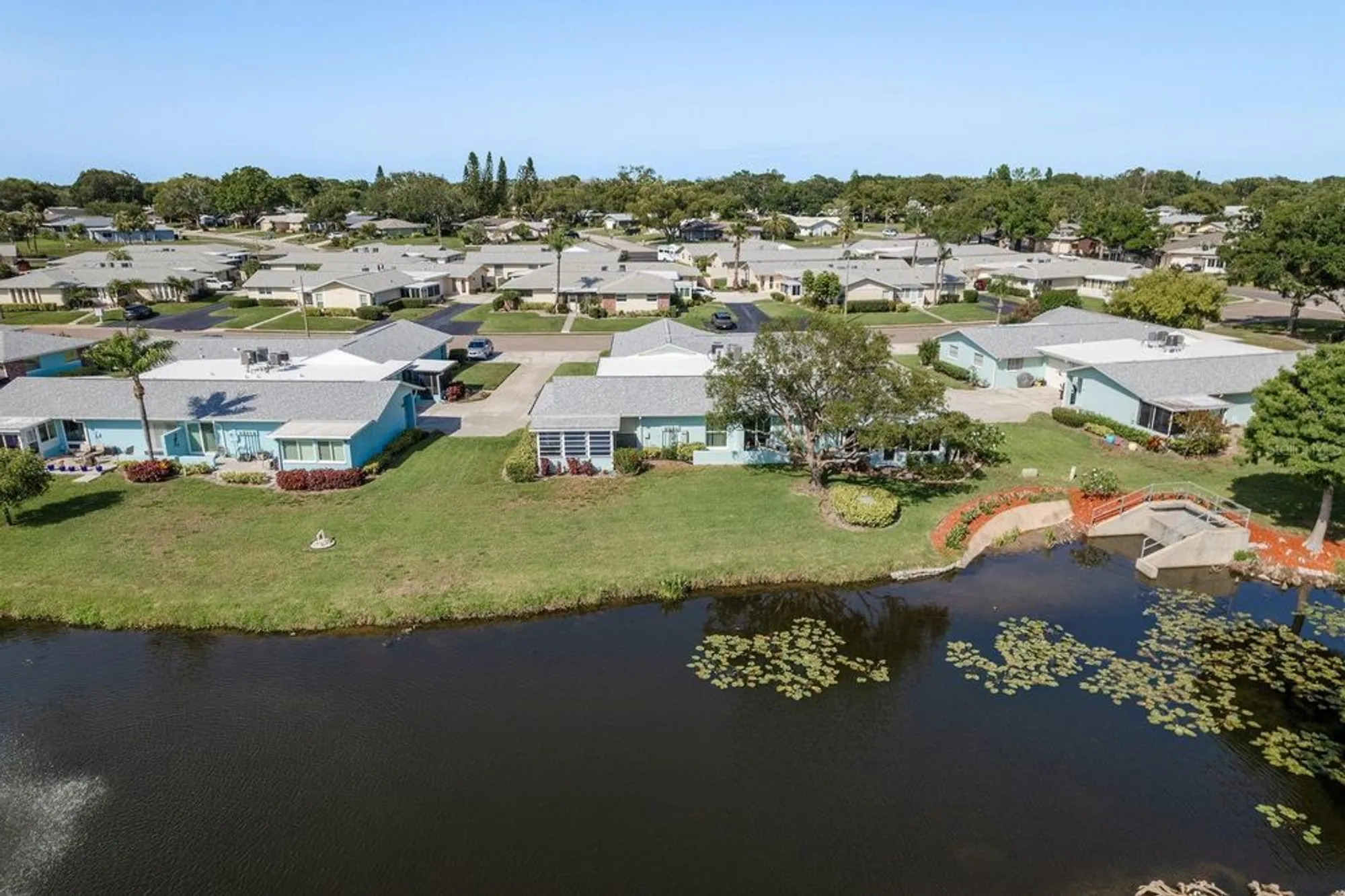 Property Slideshow image 37 of 55 | 2738 sherbrooke ln c, Palm Harbor, FL, 34684