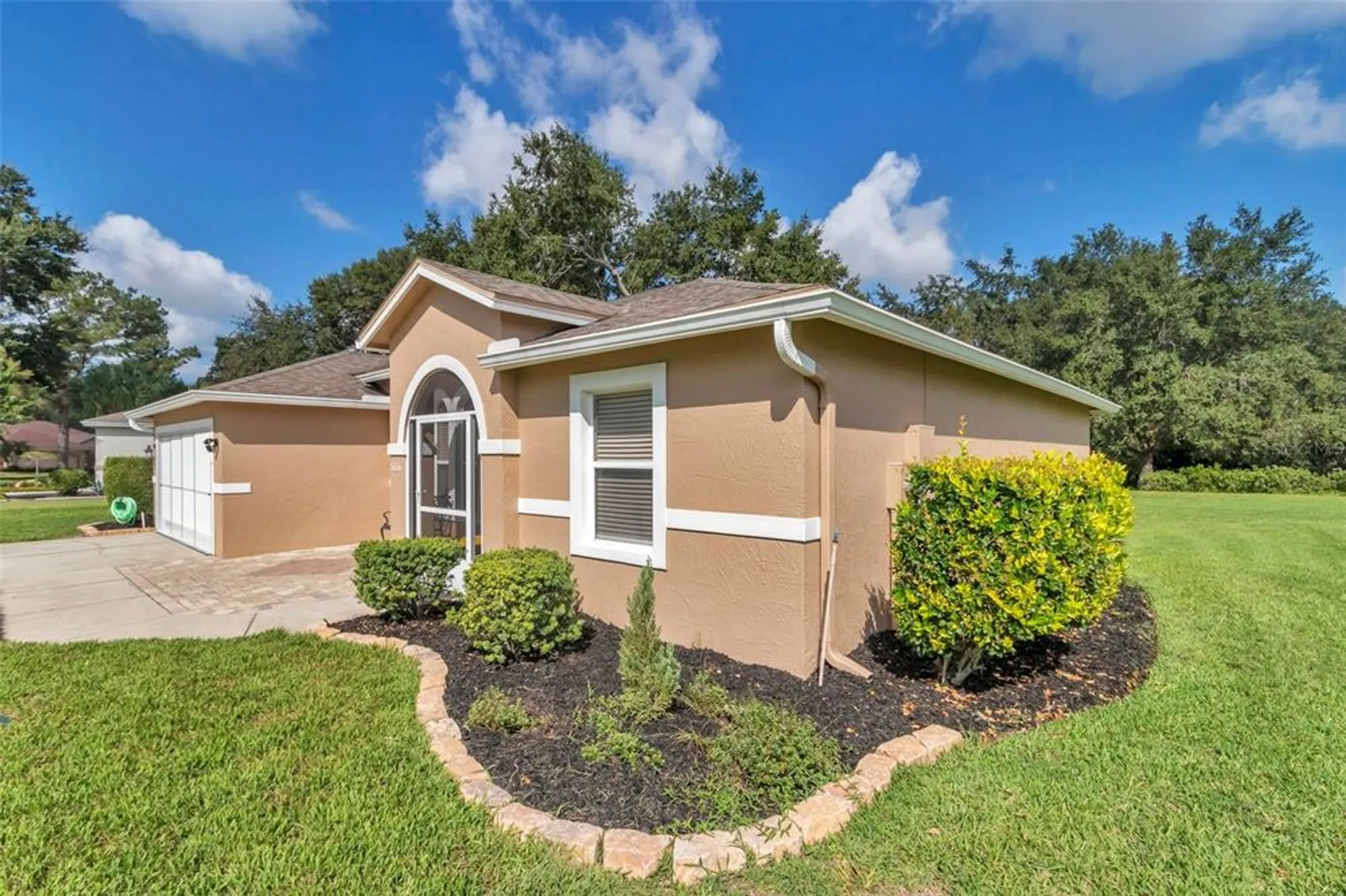 Property Slideshow image 39 of 43 | 5556 grove mnr, Lady Lake, FL, 32159