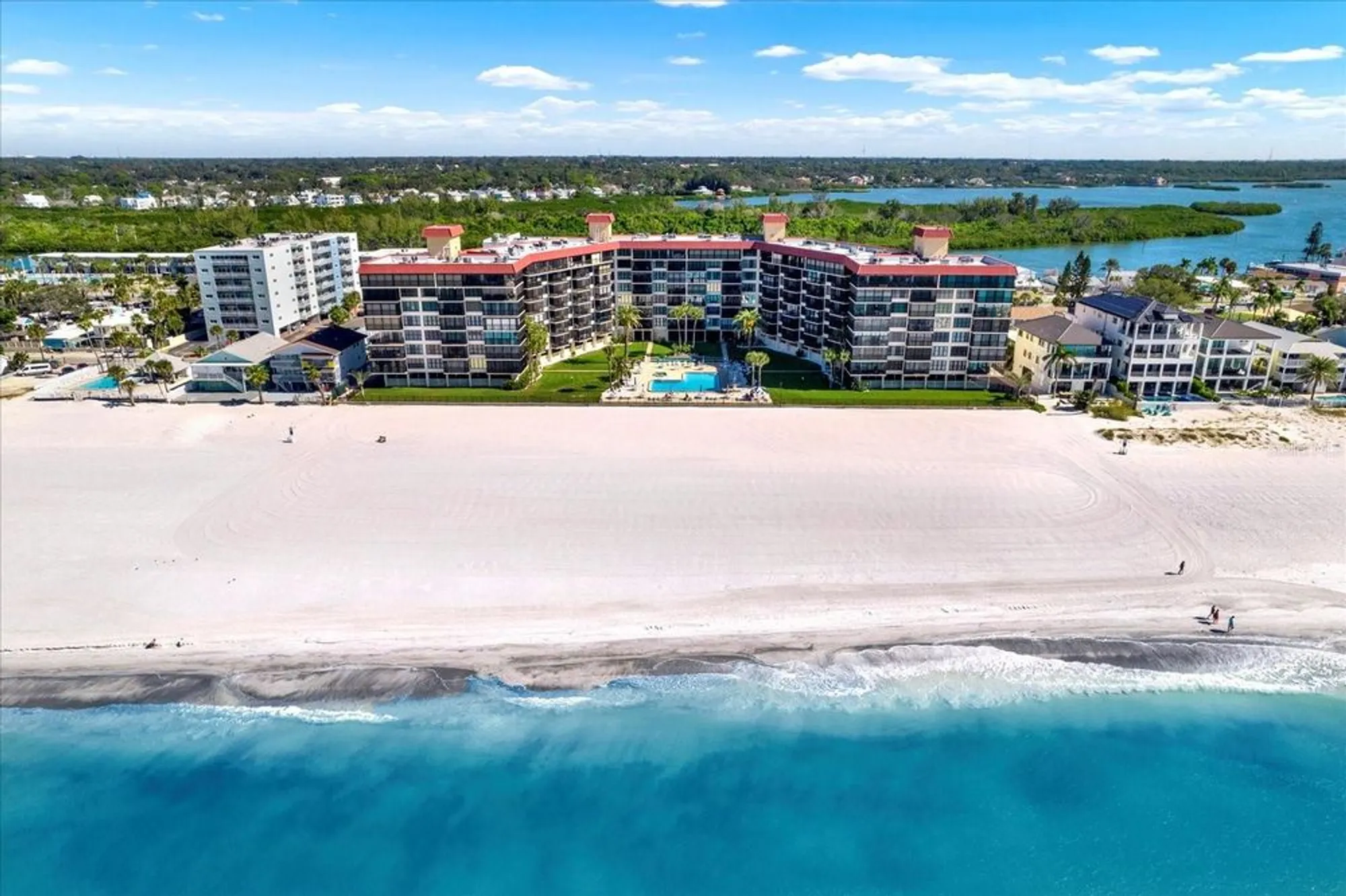 Property Slideshow image 22 of 35 | 18304 gulf blvd 311, Redington Shores, FL, 33708