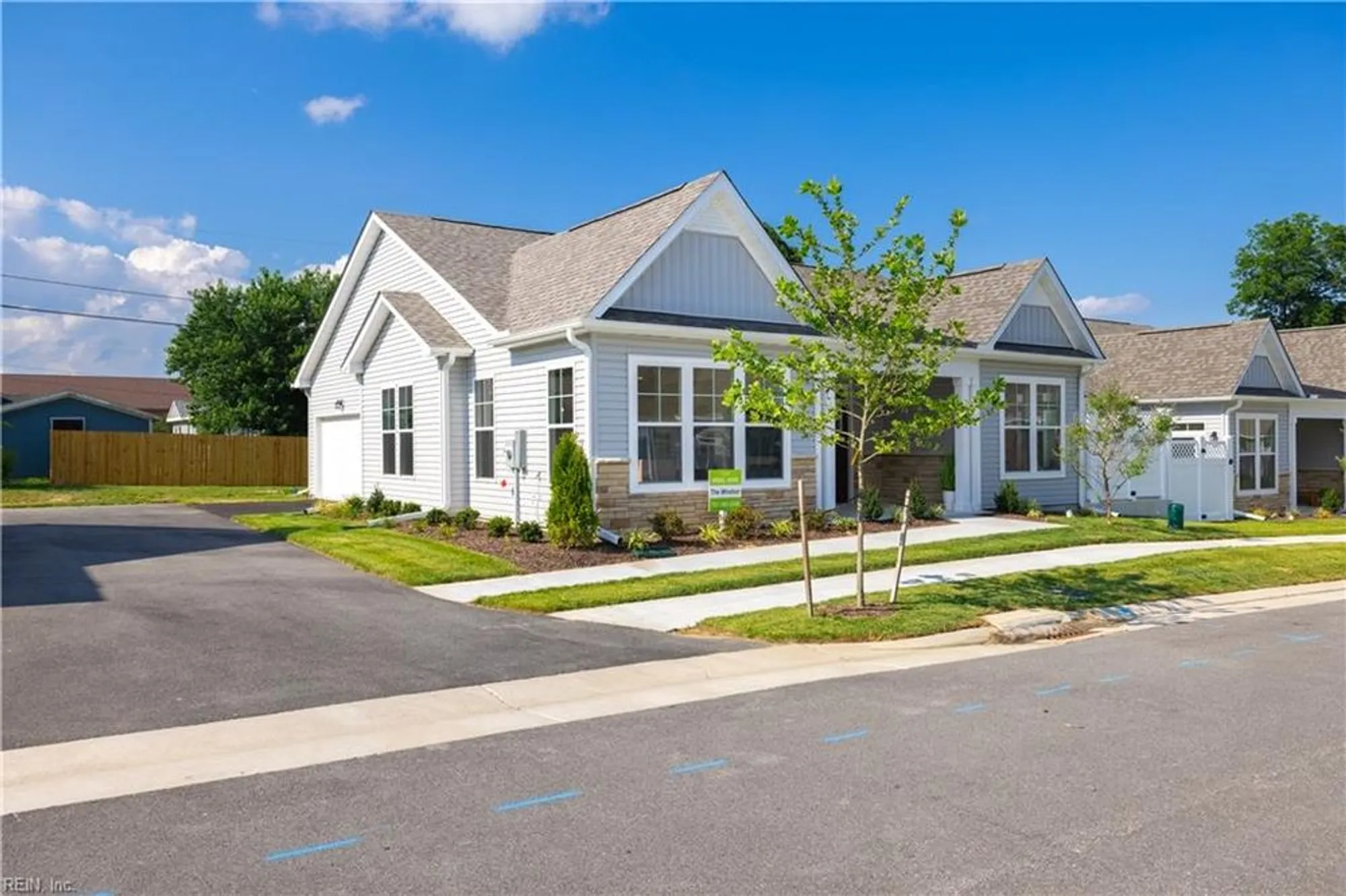 Property Slideshow image 37 of 47 | 206 oxford ave # 47-2, Smithfield, VA, 23430