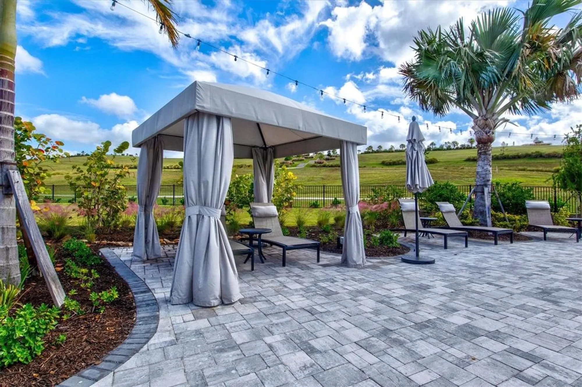 Property Slideshow image 94 of 95 | 5458 summit gln, Bradenton, FL, 34203