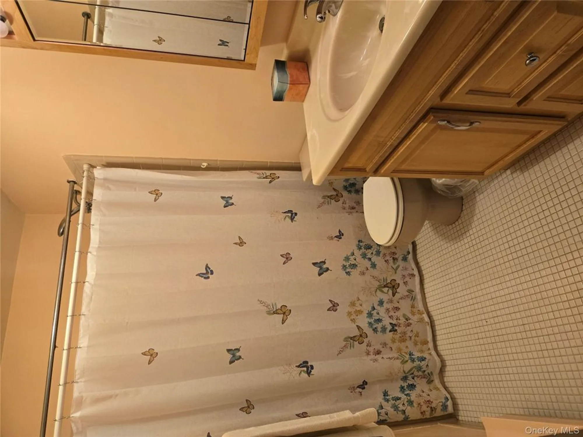 Property Slideshow image 9 of 15 | 167 ventry ct unit c, Ridge, NY, 11961