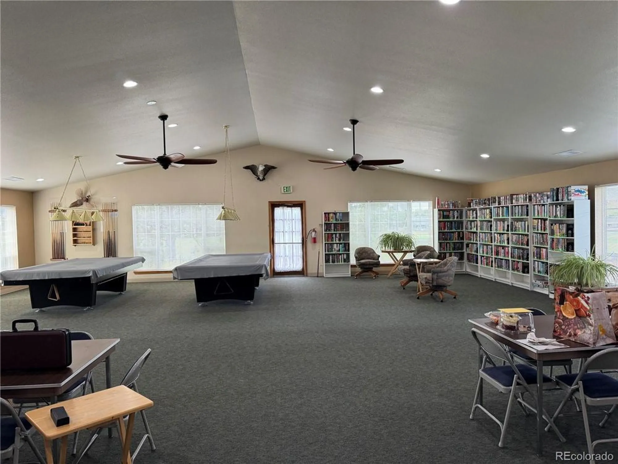 Property Slideshow image 29 of 31 | 41 canongate ln, Highlands Ranch, CO, 80130