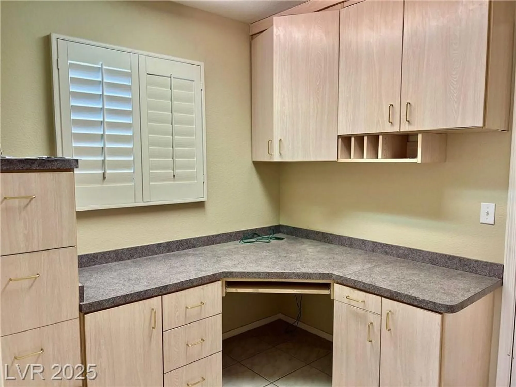 Property Slideshow image 18 of 23 | 3004 lotus hill dr, Las Vegas, NV, 89134