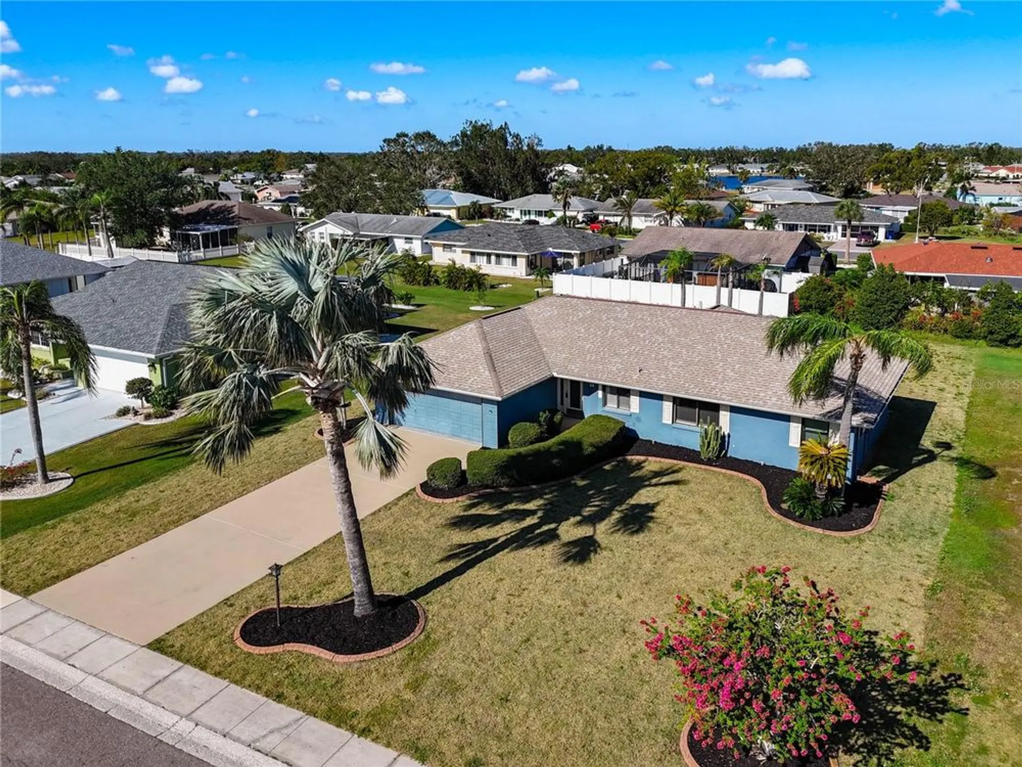 Property Slideshow image 39 of 57 | 1715 s pebble beach blvd, Sun City Center, FL, 33573