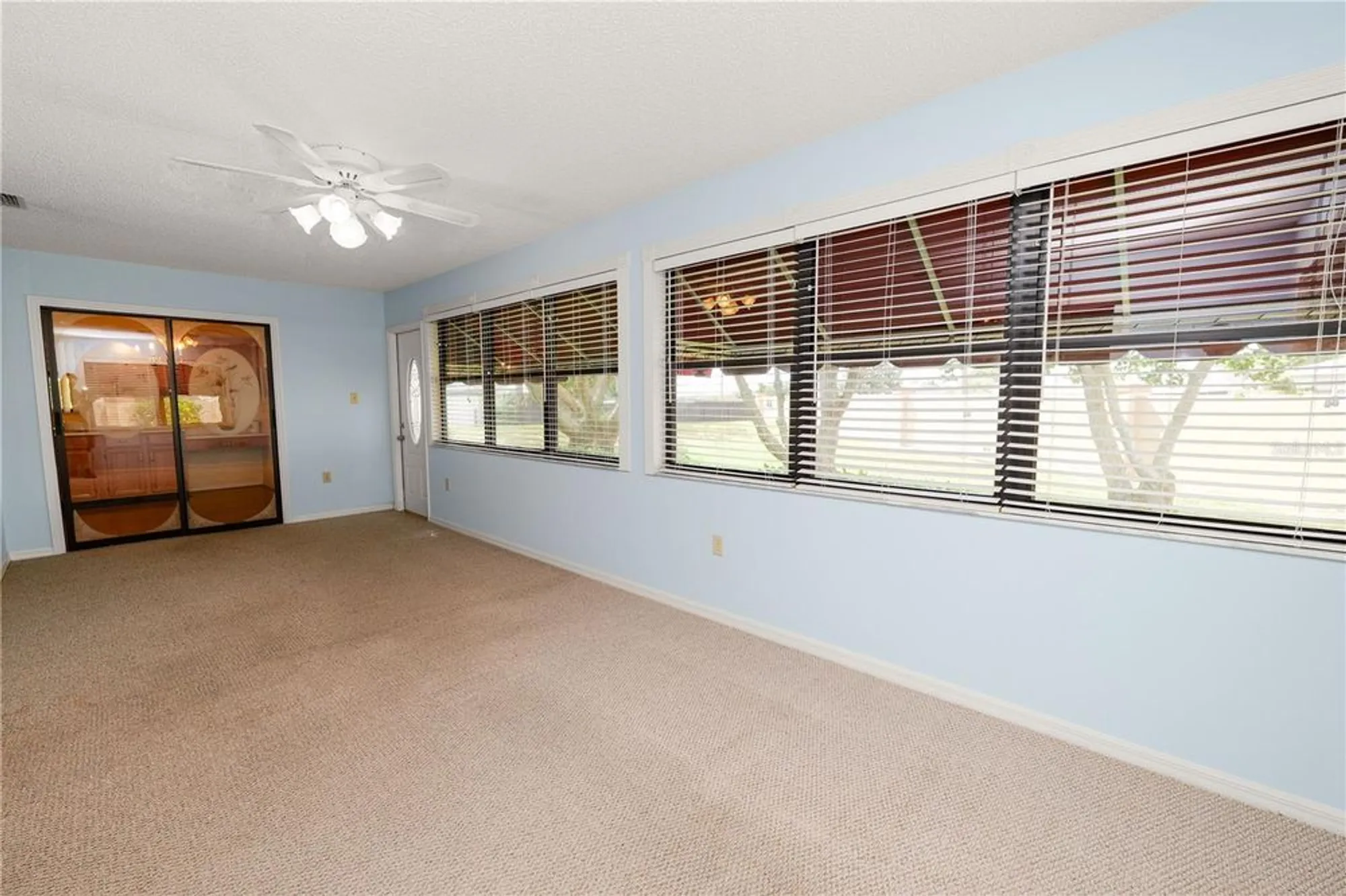 Property Slideshow image 14 of 34 | 1038 parakeet trl, Lakeland, FL, 33809