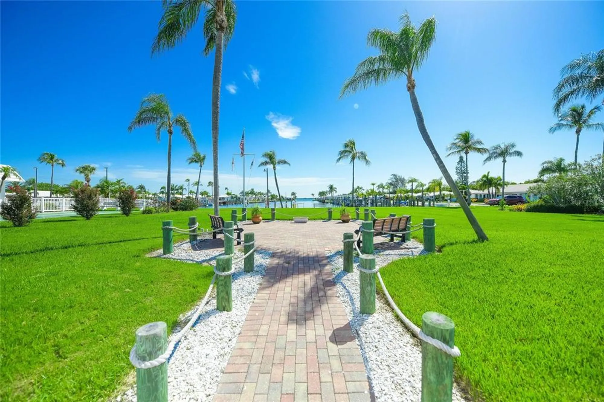 Property Slideshow image 24 of 39 | 738 el centro, Longboat Key, FL, 34228