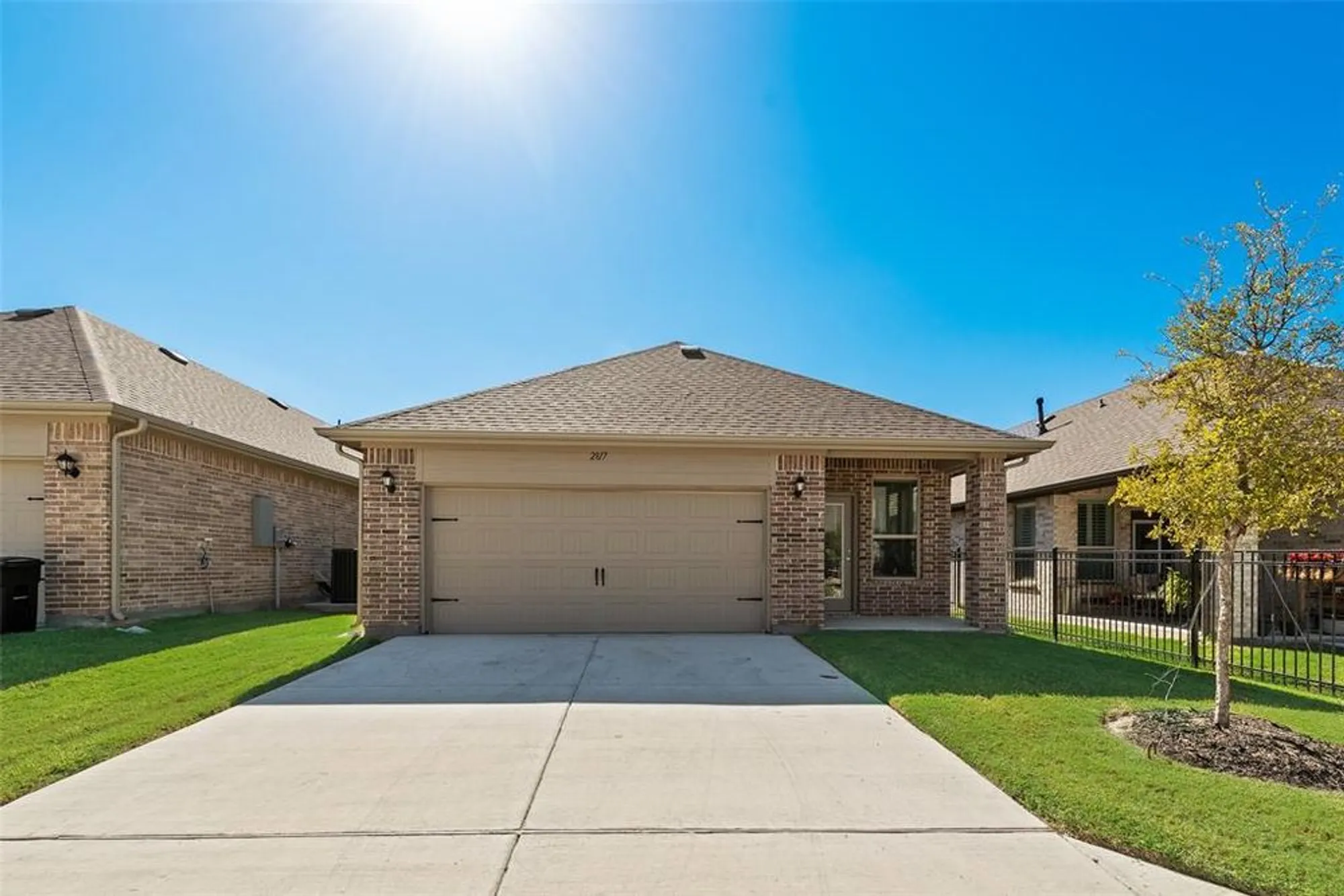 Property Slideshow image 26 of 32 | 2817 livestock dr, Midlothian, TX, 76065