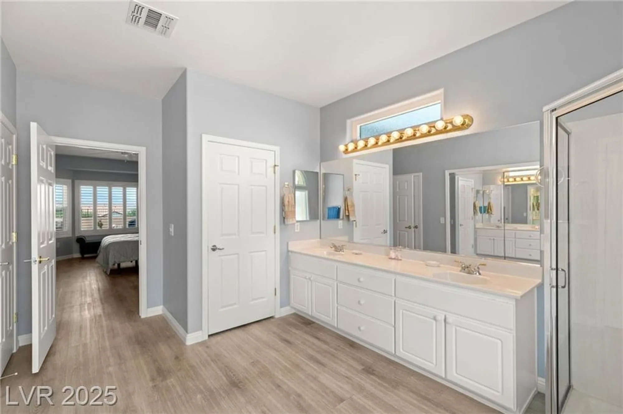 Property Slideshow image 20 of 28 | 2069 colvin run dr, Henderson, NV, 89052