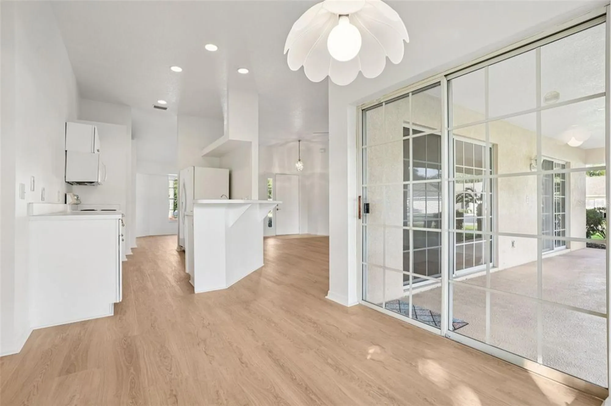 Property Slideshow image 16 of 41 | 512 juniper way, Tavares, FL, 32778