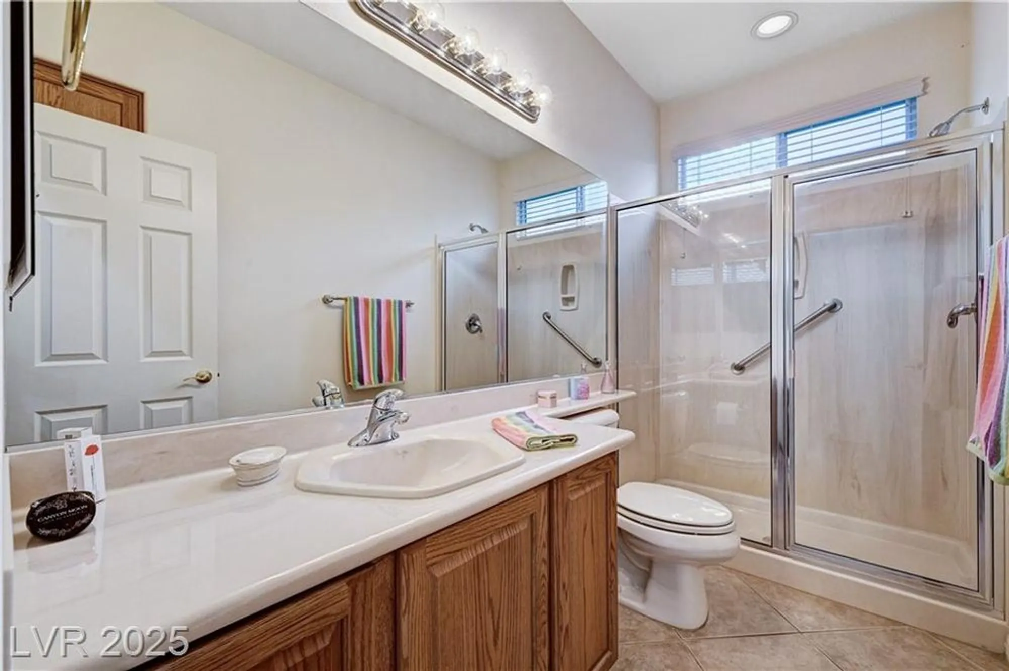 Property Slideshow image 27 of 96 | 10372 abisso dr, Las Vegas, NV, 89135