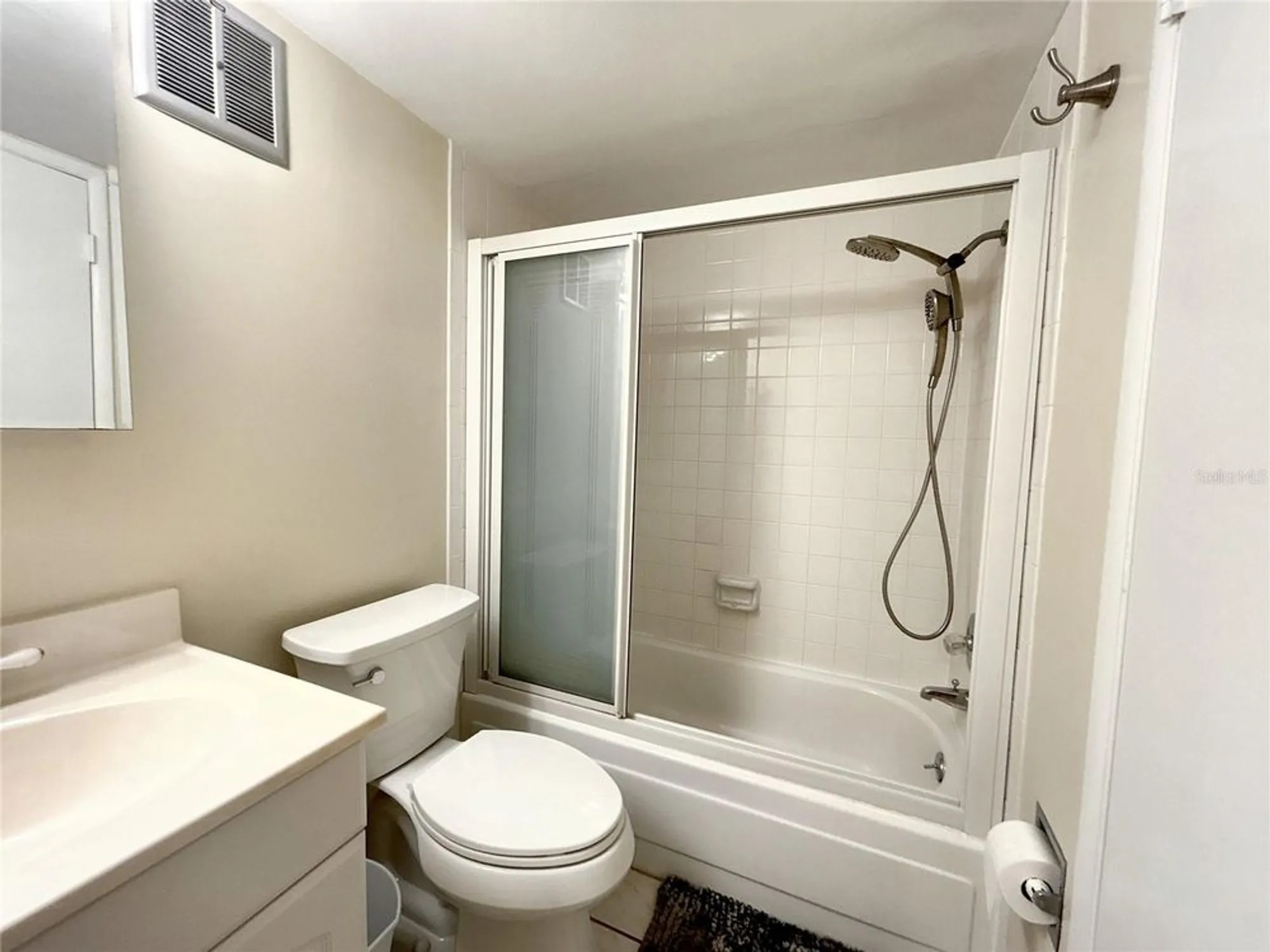 Property Slideshow image 19 of 22 | 5750 80th st n unit c108, St Petersburg, FL, 33709