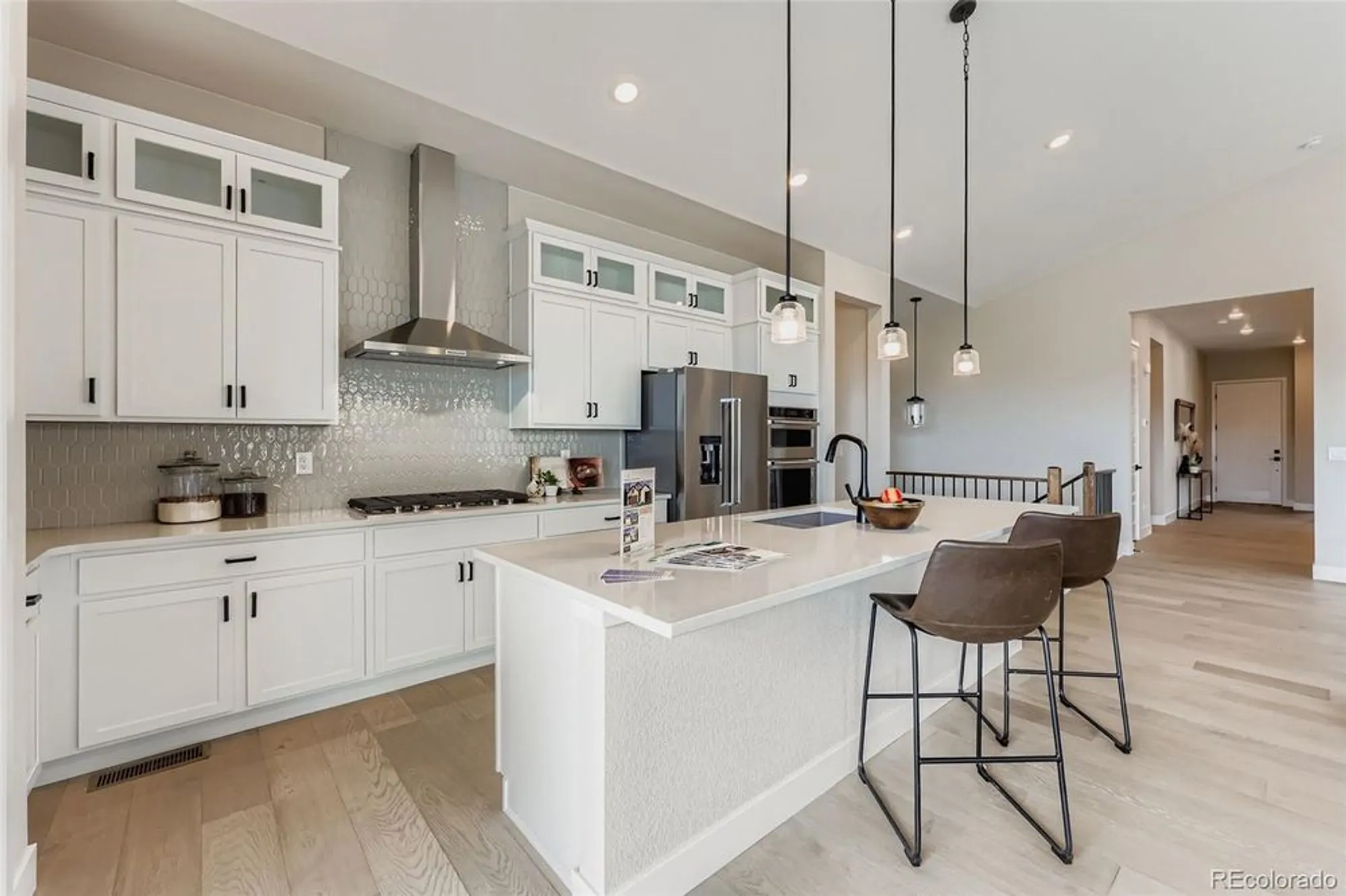 Property Slideshow image 9 of 39 | 2165 grayside cir, Castle Rock, CO, 80109