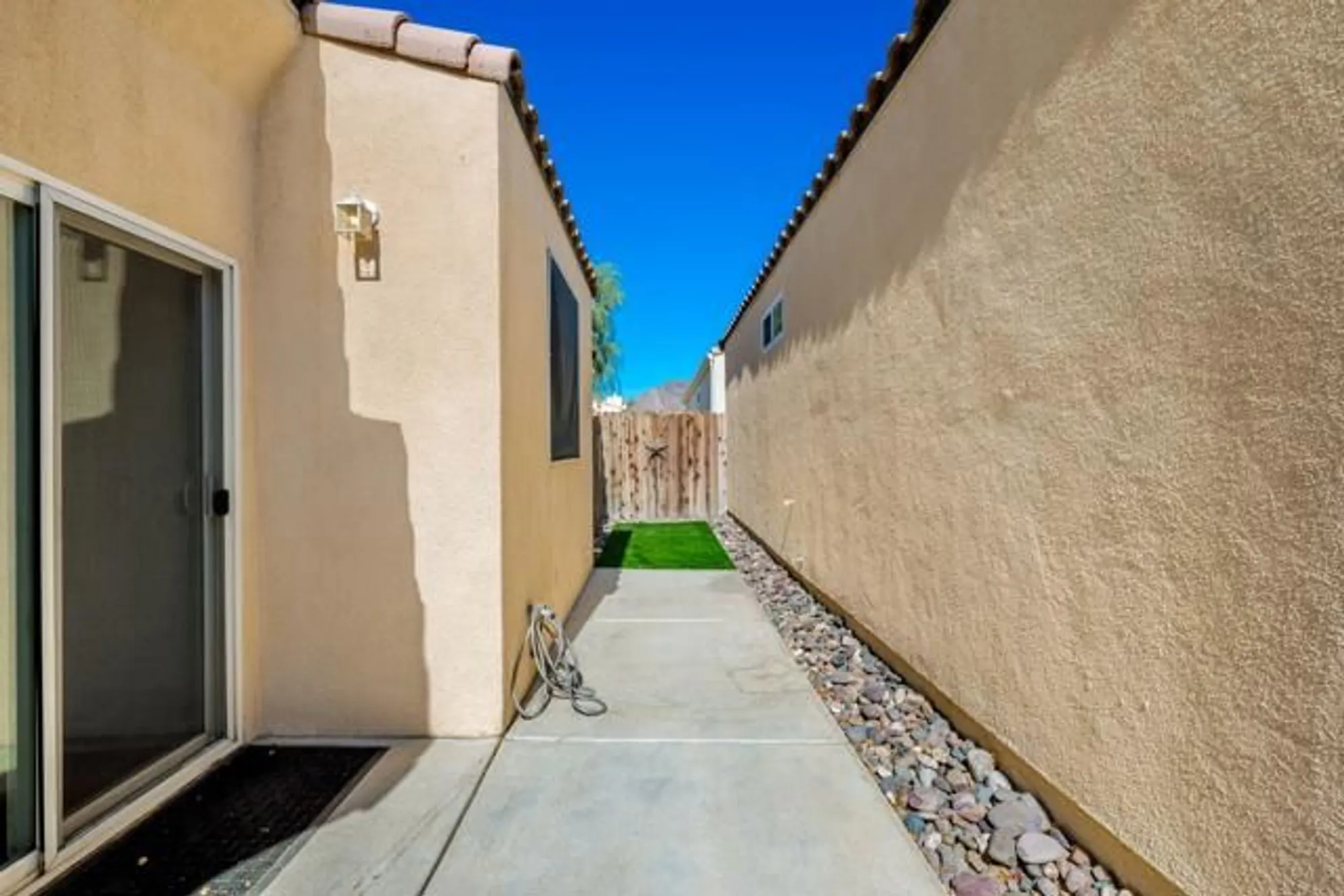 Property Slideshow image 19 of 30 | 47635 soft moonlight, La Quinta, CA, 92253