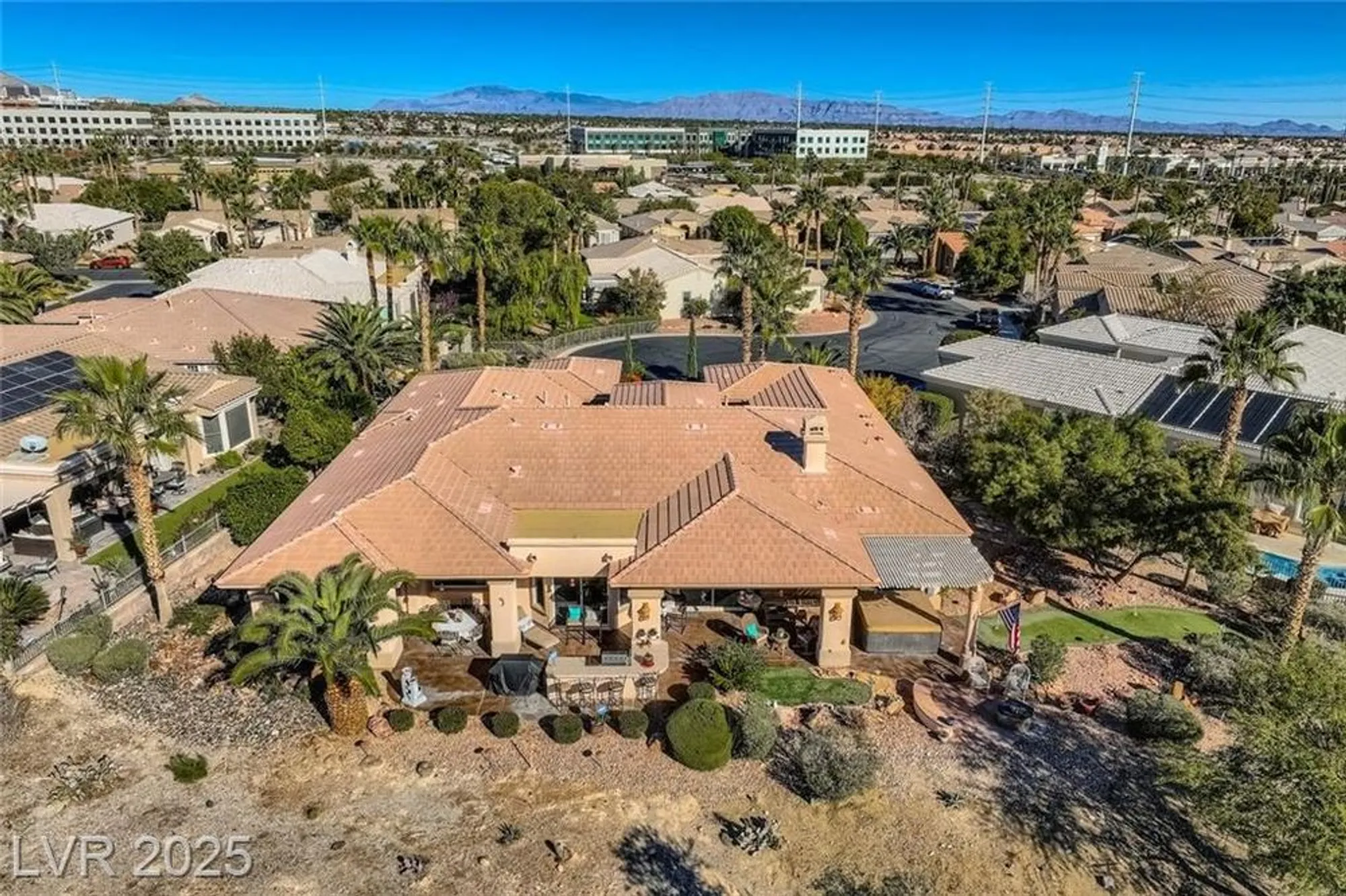Property Slideshow image 13 of 35 | 4198 melodia songo ct, Las Vegas, NV, 89135