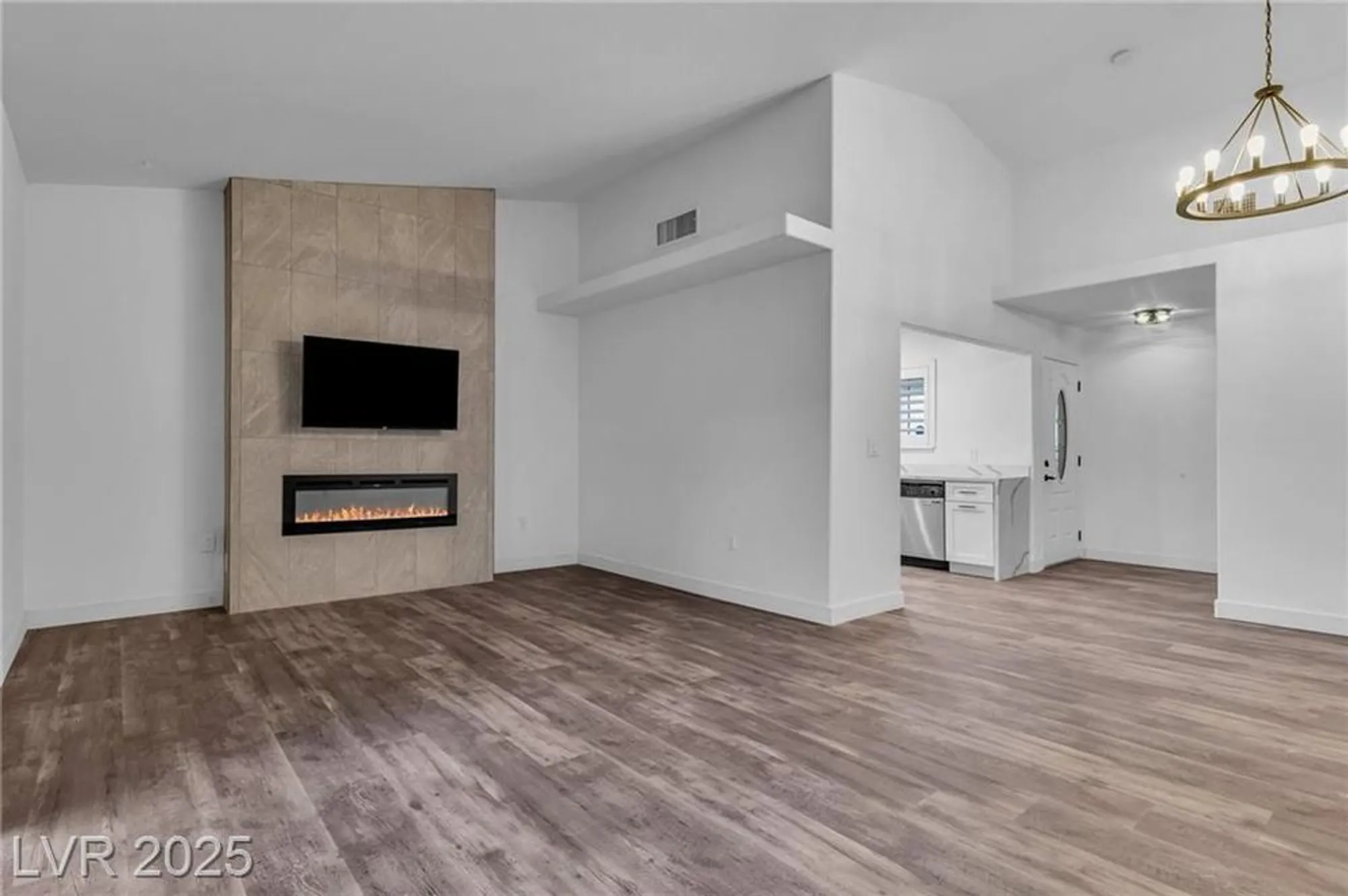 Property Slideshow image 9 of 17 | 2851 s valley view blvd 1098, Las Vegas, NV, 89102