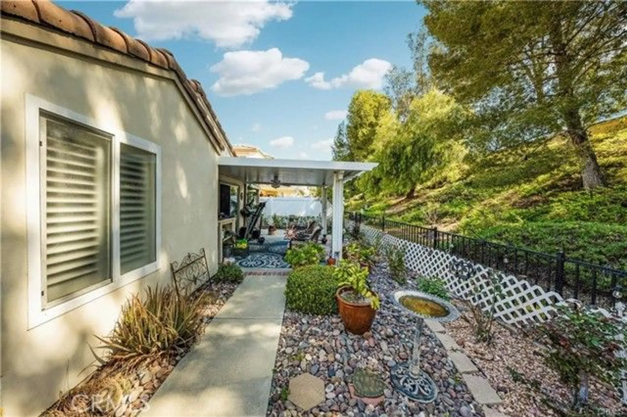 Property Slideshow image 37 of 44 | 40370 via francisco, Murrieta, CA, 92562