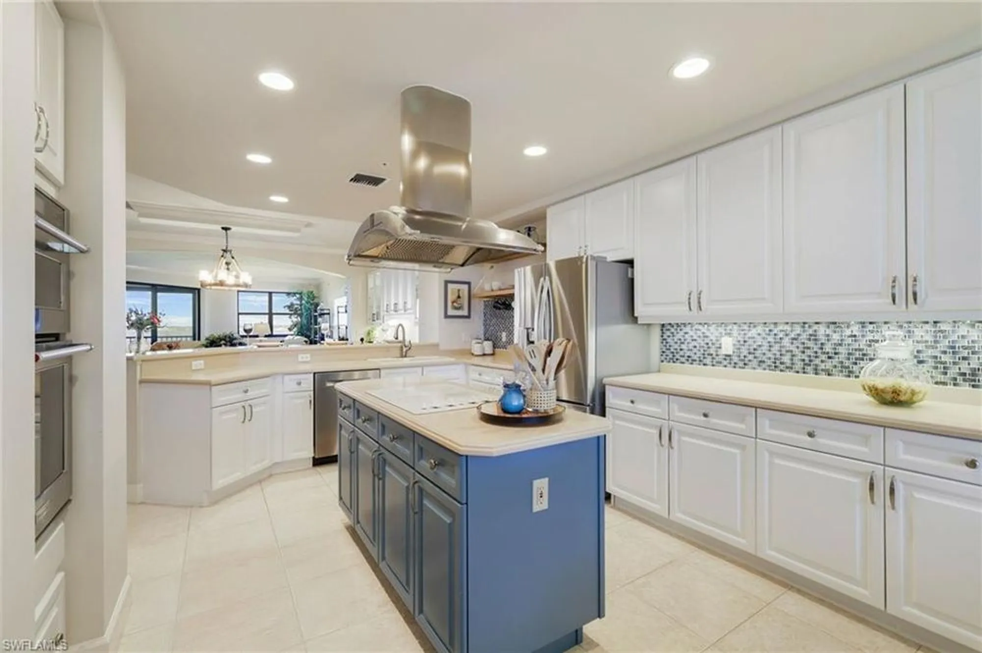 Property Slideshow image 5 of 38 | 11620 court of palms apt 303, Fort Myers, FL, 33908