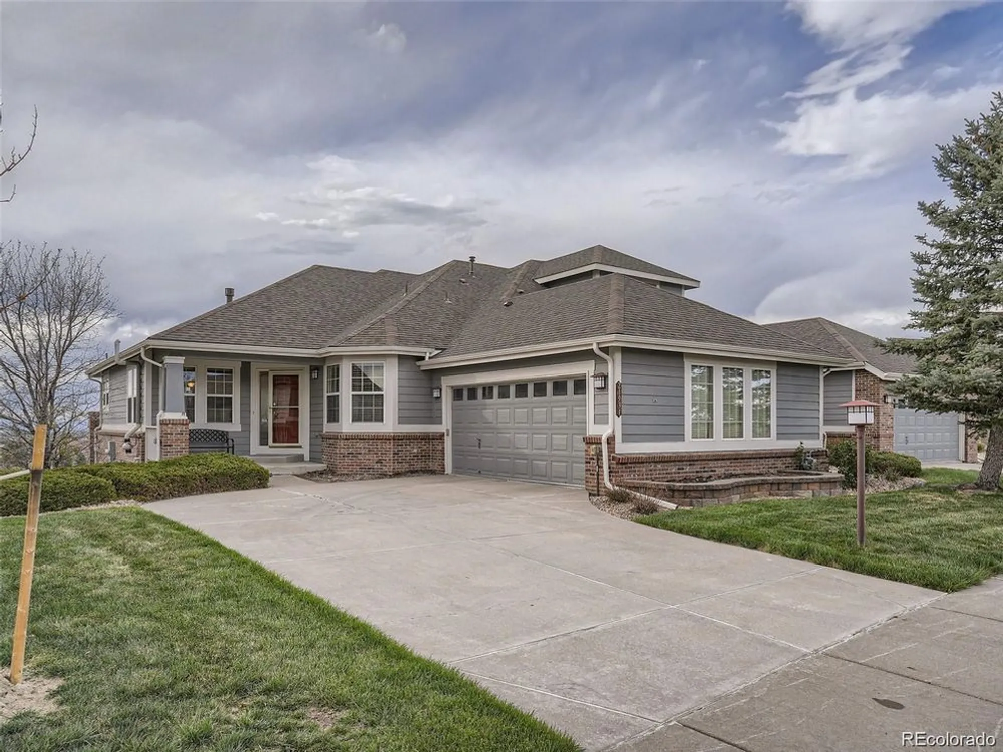 Property Slideshow image 2 of 22 | 21931 e canyon pl, Aurora, CO, 80016