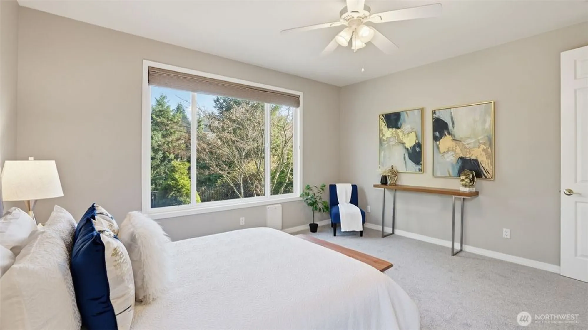 Property Slideshow image 20 of 40 | 12832 231st pl, Redmond, WA, 98053