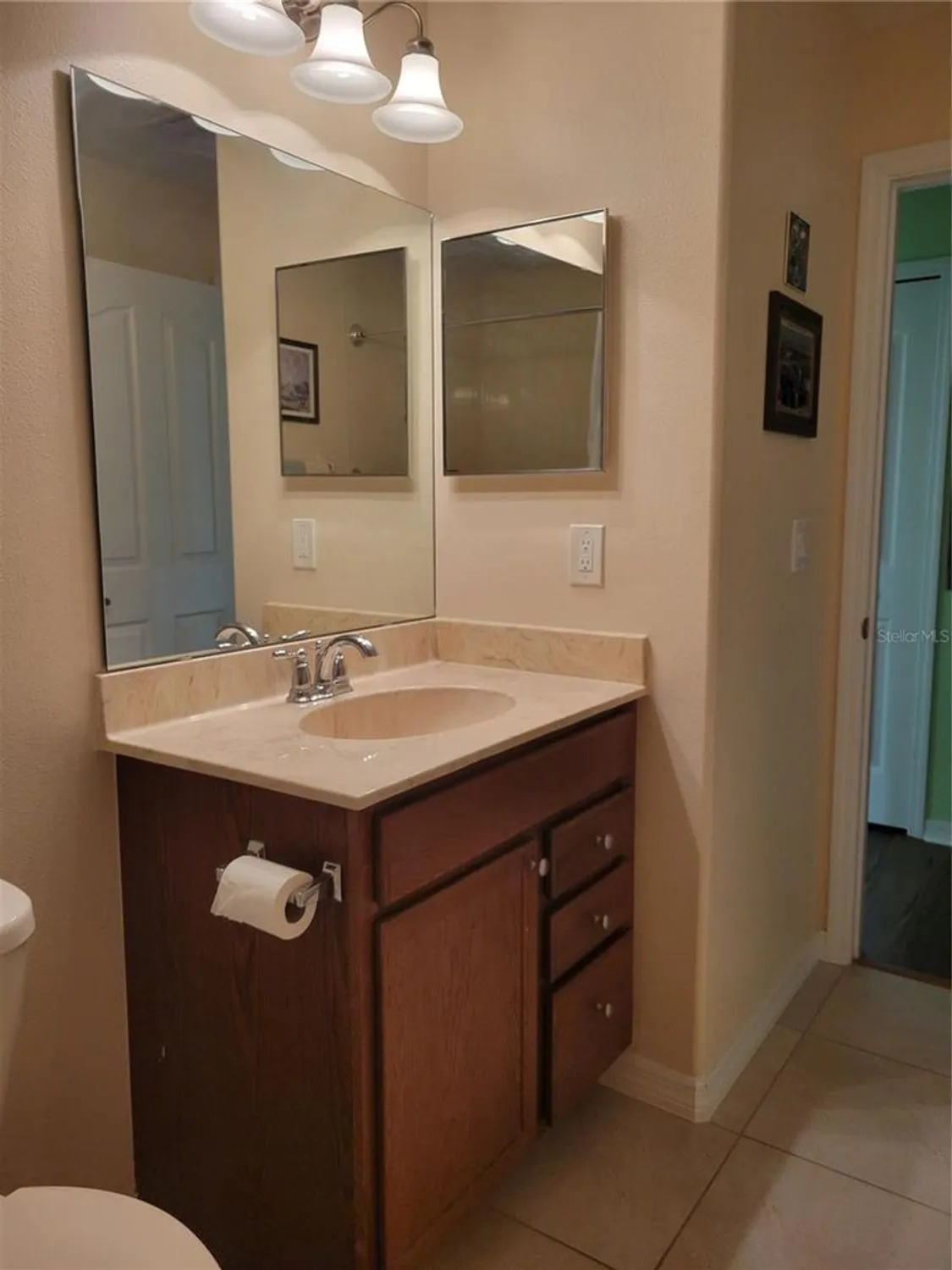 Property Slideshow image 8 of 55 | 27343 roanoke dr, Leesburg, FL, 34748