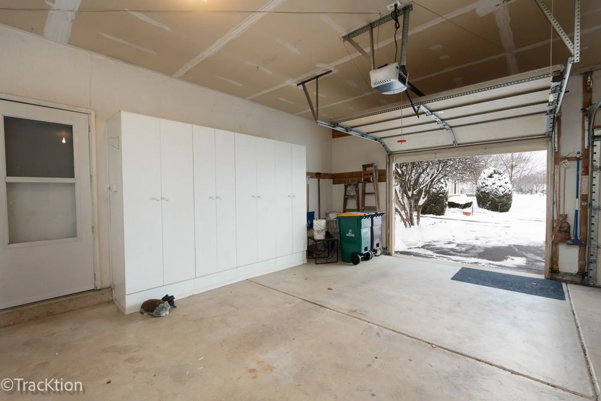 Property Slideshow image 19 of 30 | , Plainfield, IL, 60544