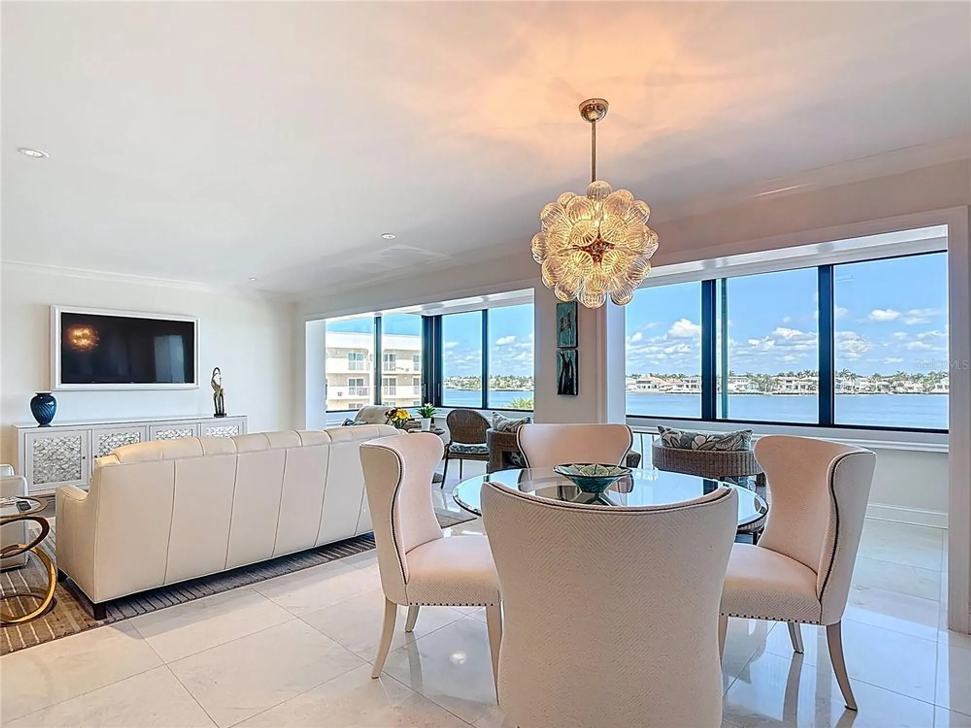 Property Slideshow image 22 of 54 | 3430 gulf shore blvd 3b, Naples, FL, 34103