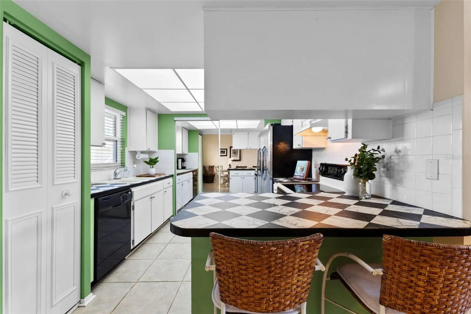 Property Slideshow image 19 of 49 | 1250 s pinellas ave apt 405, Tarpon Springs, FL, 34689