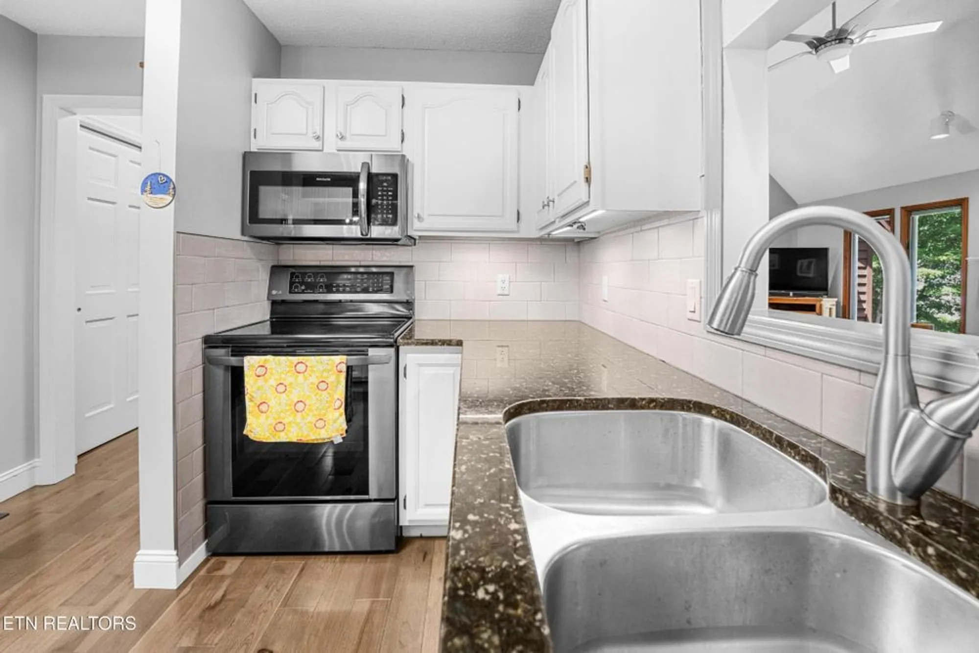 Property Slideshow image 18 of 52 | 116 knollwood ln, Crossville, TN, 38558