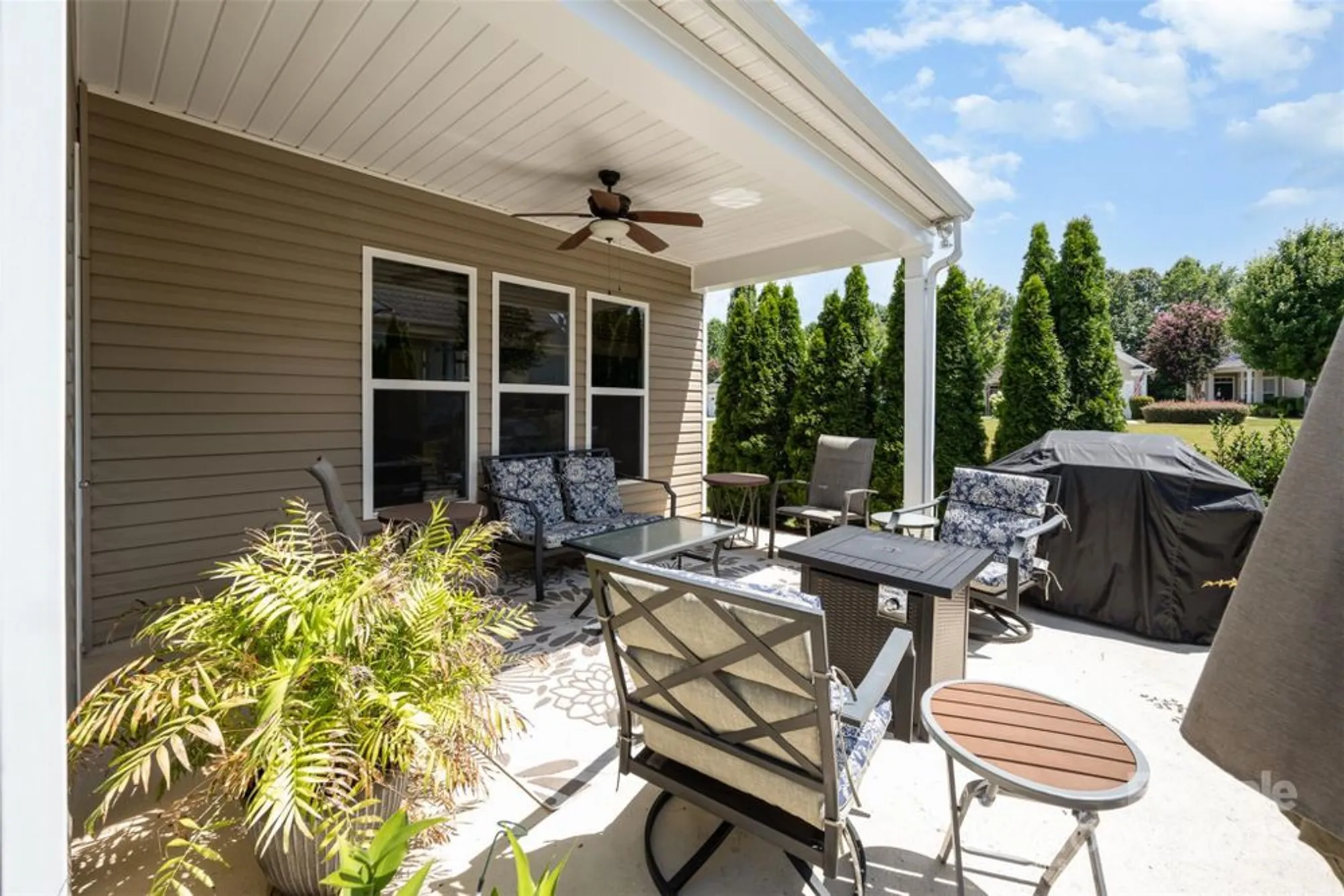 Property Slideshow image 18 of 32 | 23023 whimbrel cir, Fort Mill, SC, 29707