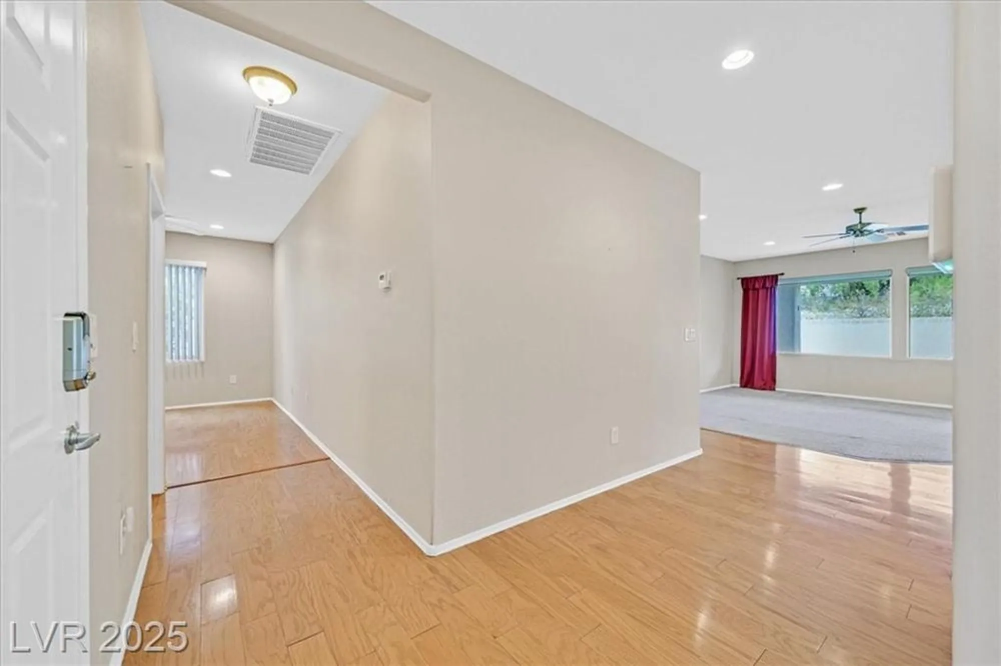 Property Slideshow image 14 of 32 | 2251 bildad dr, Henderson, NV, 89044