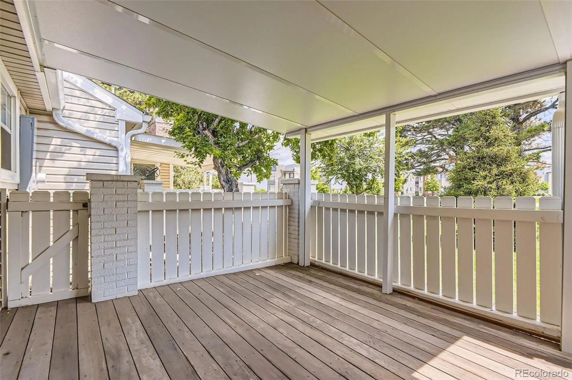 Property Slideshow image 19 of 27 | 13940 e linvale pl, Aurora, CO, 80014
