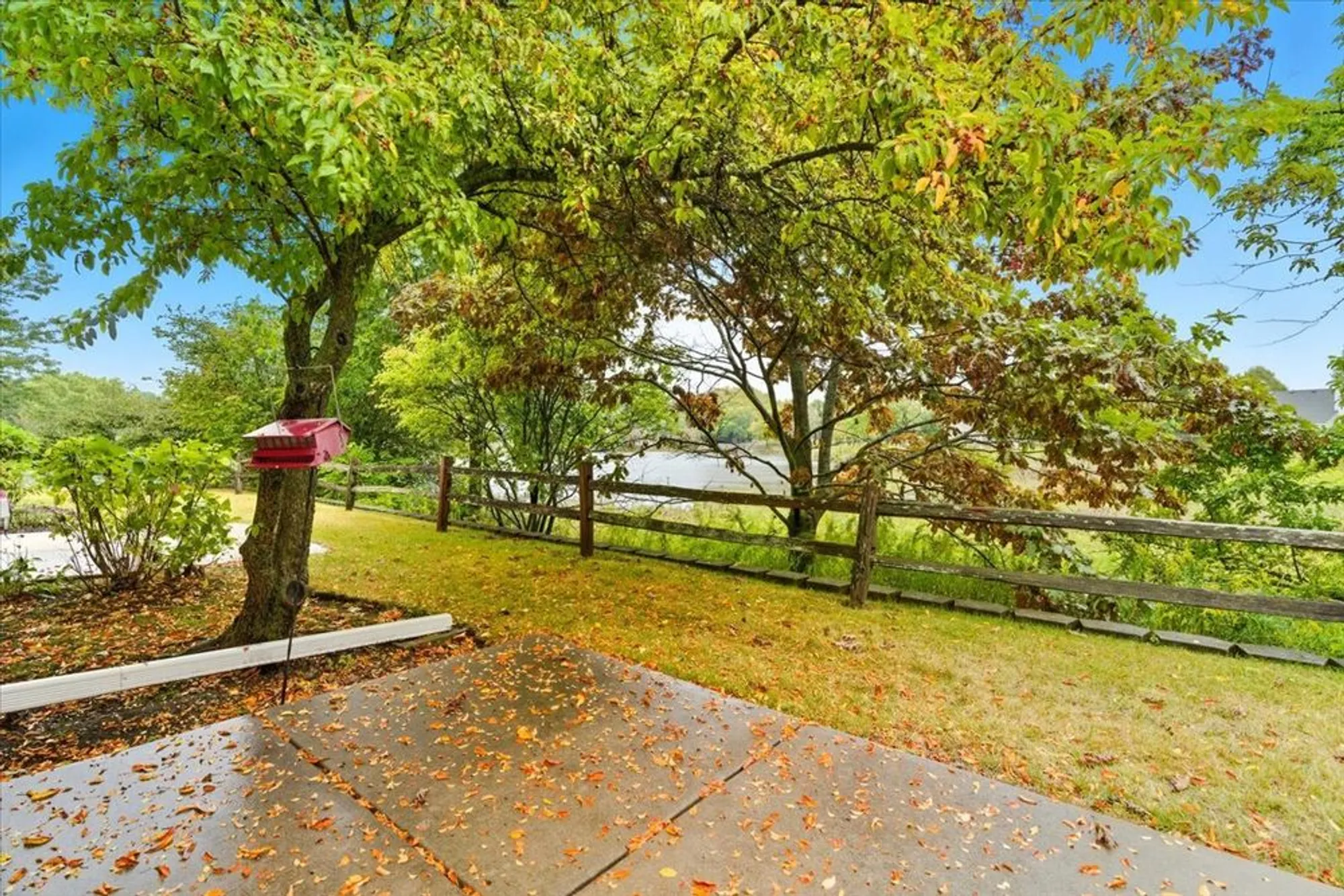 Property Slideshow image 25 of 25 | 2346 ashbrook ln, Grayslake, IL, 60030