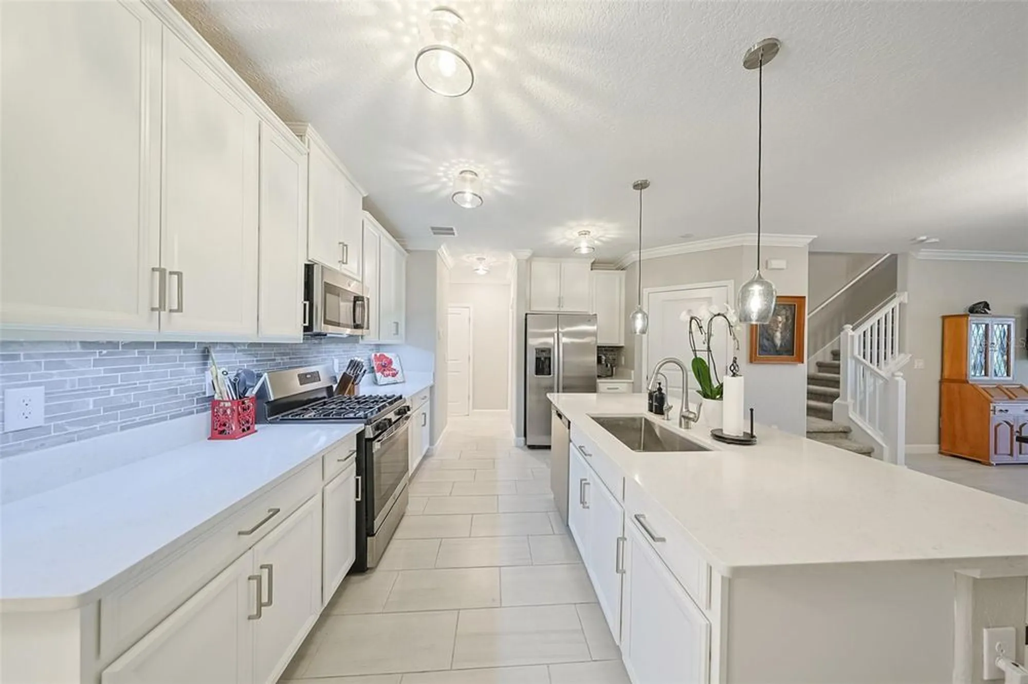 Property Slideshow image 6 of 58 | 17041 pocket reel ln, Wimauma, FL, 33598