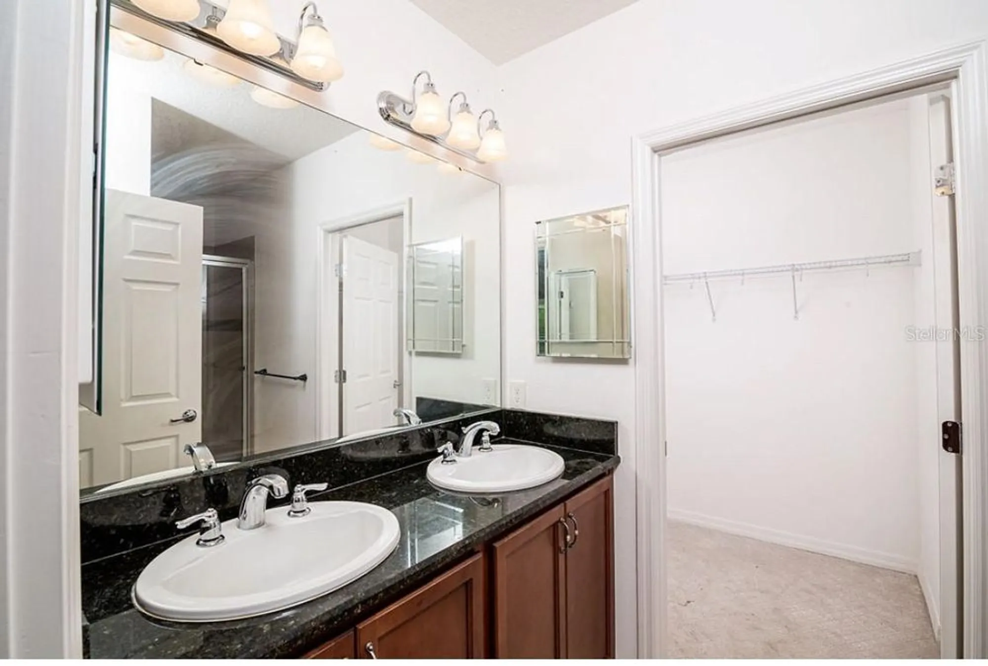 Property Slideshow image 6 of 11 | 145 palazzo ln, Kissimmee, FL, 34759