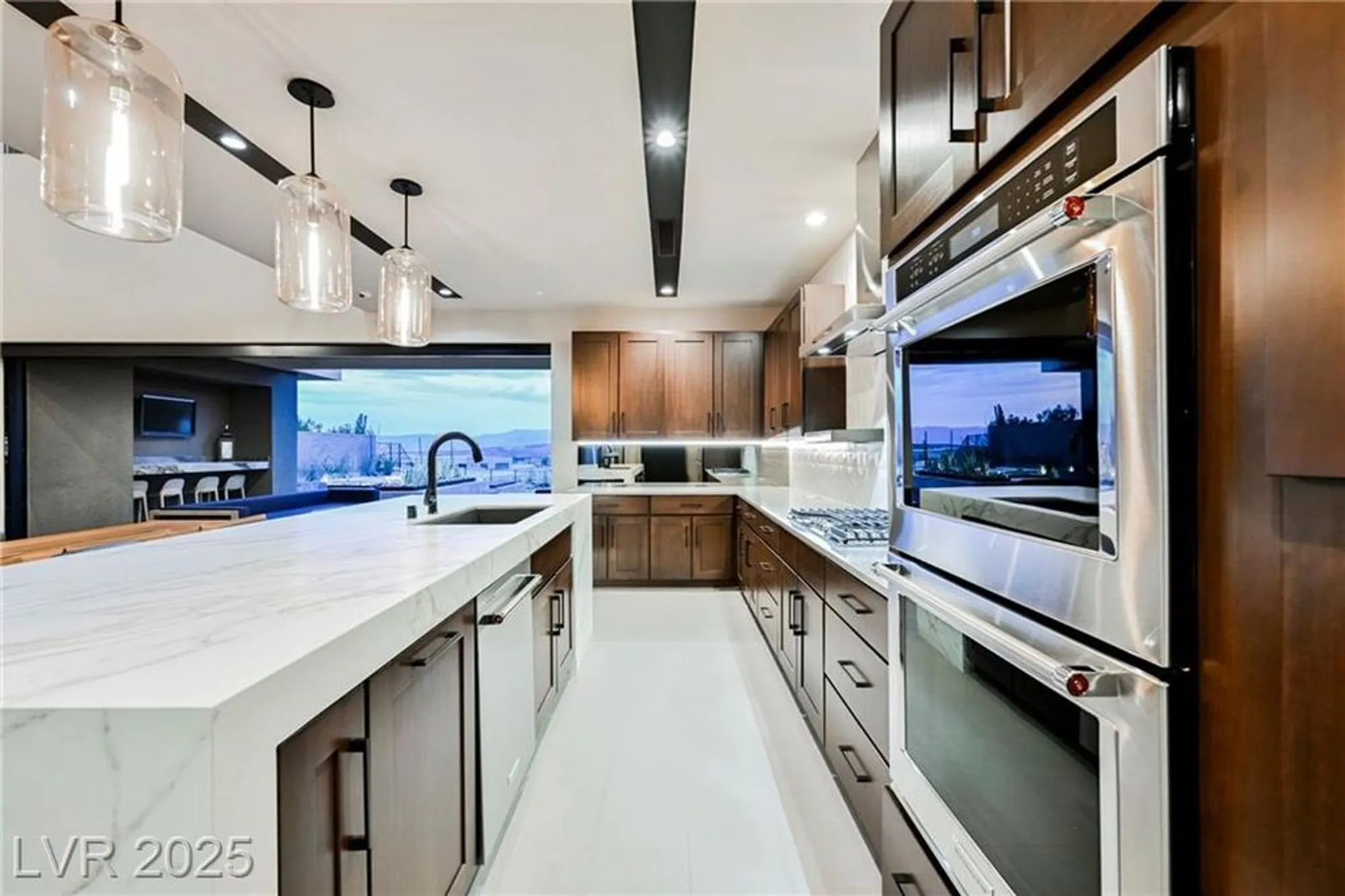 Property Slideshow image 17 of 93 | 20 falling canyon ct, Henderson, NV, 89011