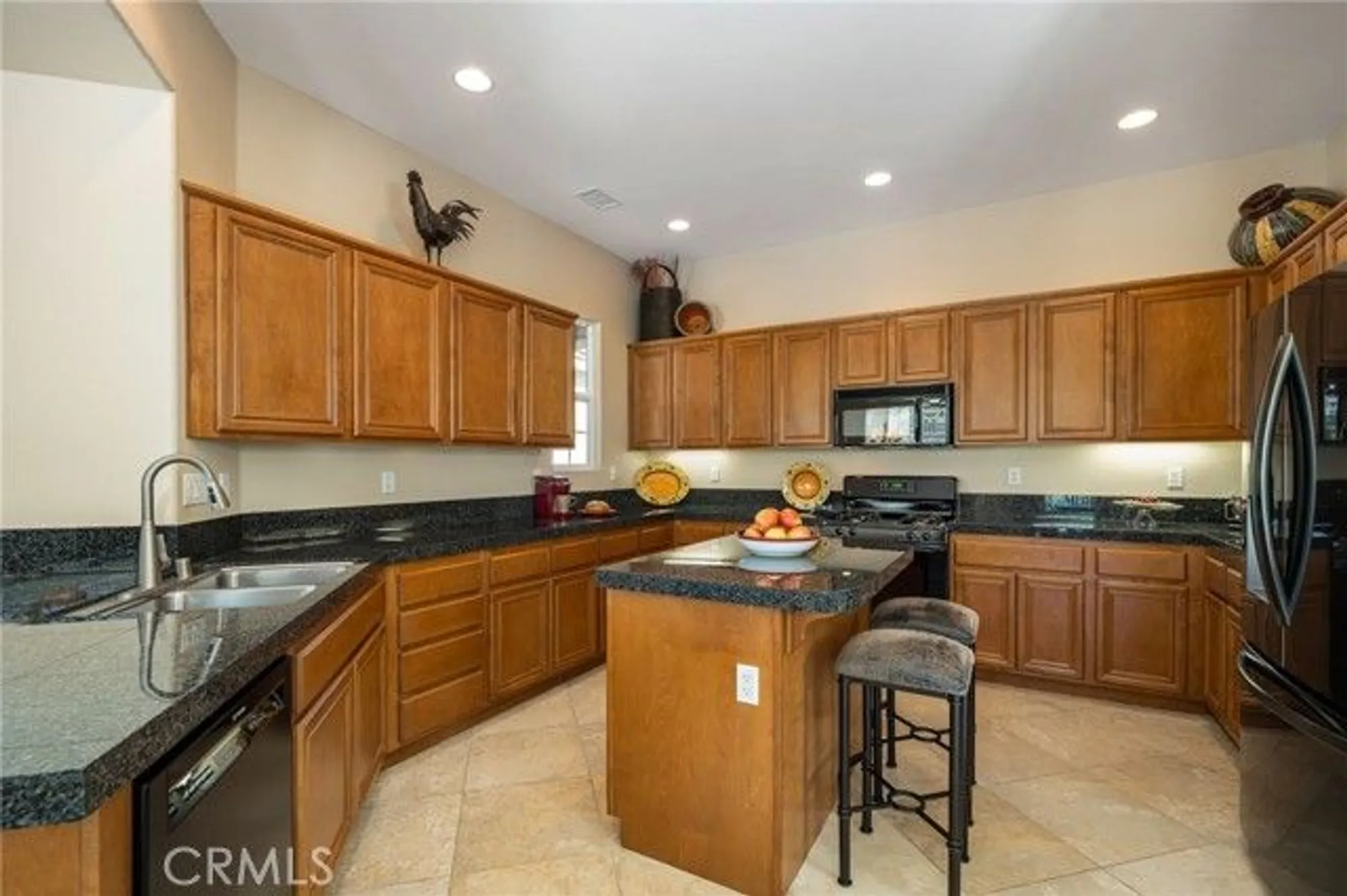 Property Slideshow image 9 of 35 | 60165 desert rose dr, La Quinta, CA, 92253