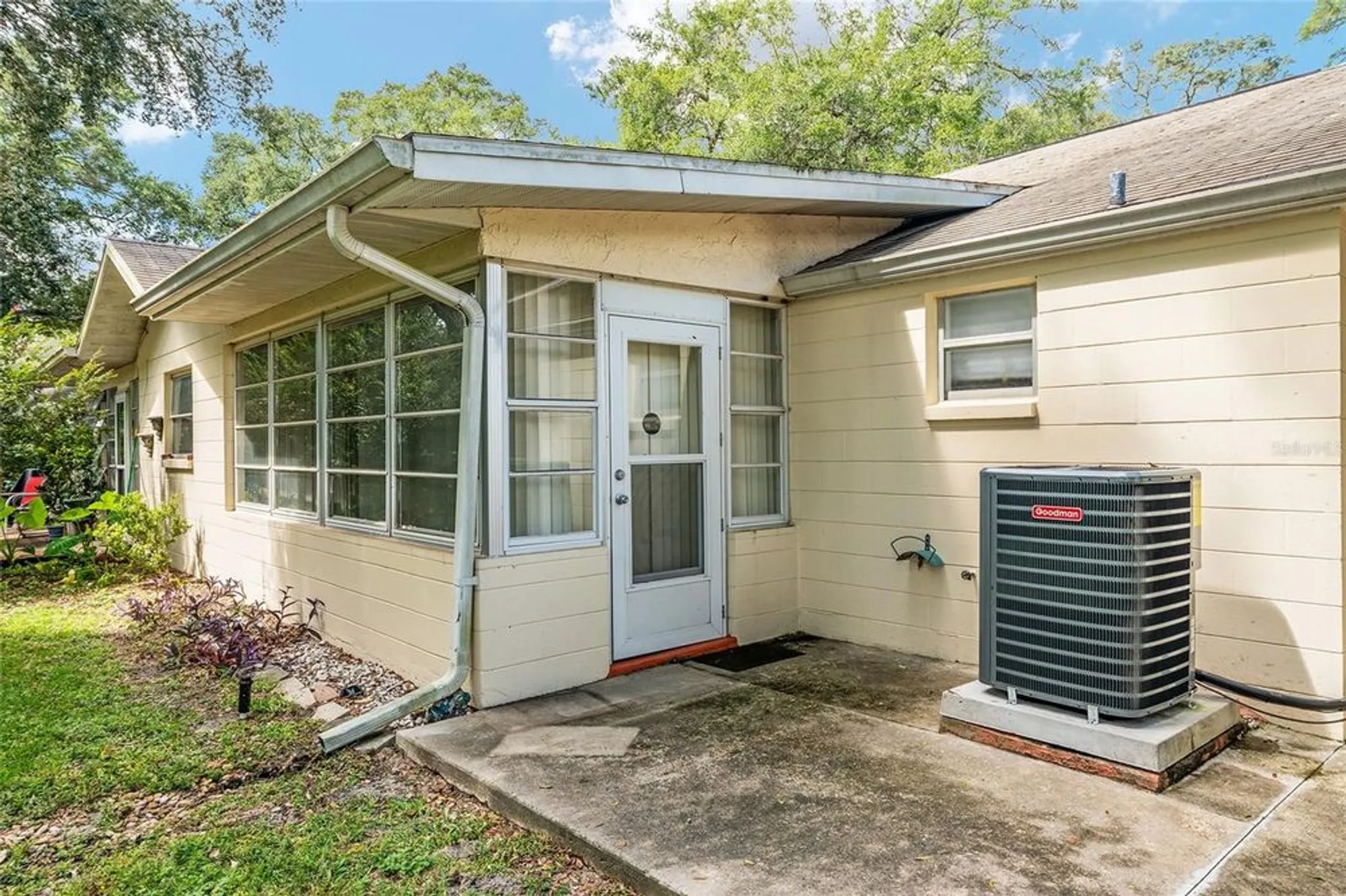 Property Slideshow image 27 of 37 | 8580 sw 97th lane rd d, Ocala, FL, 34481