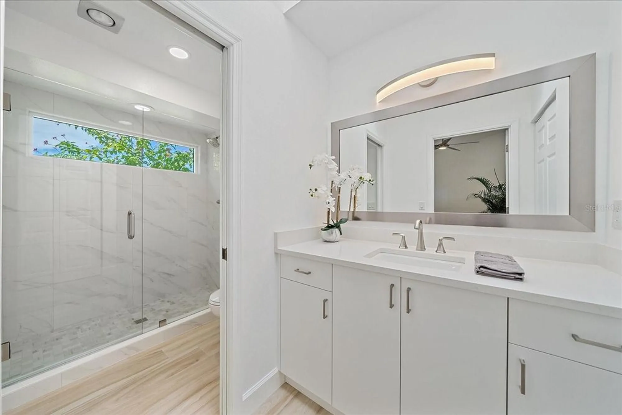 Property Slideshow image 21 of 33 | 1684 pintail way 7, Sarasota, FL, 34231