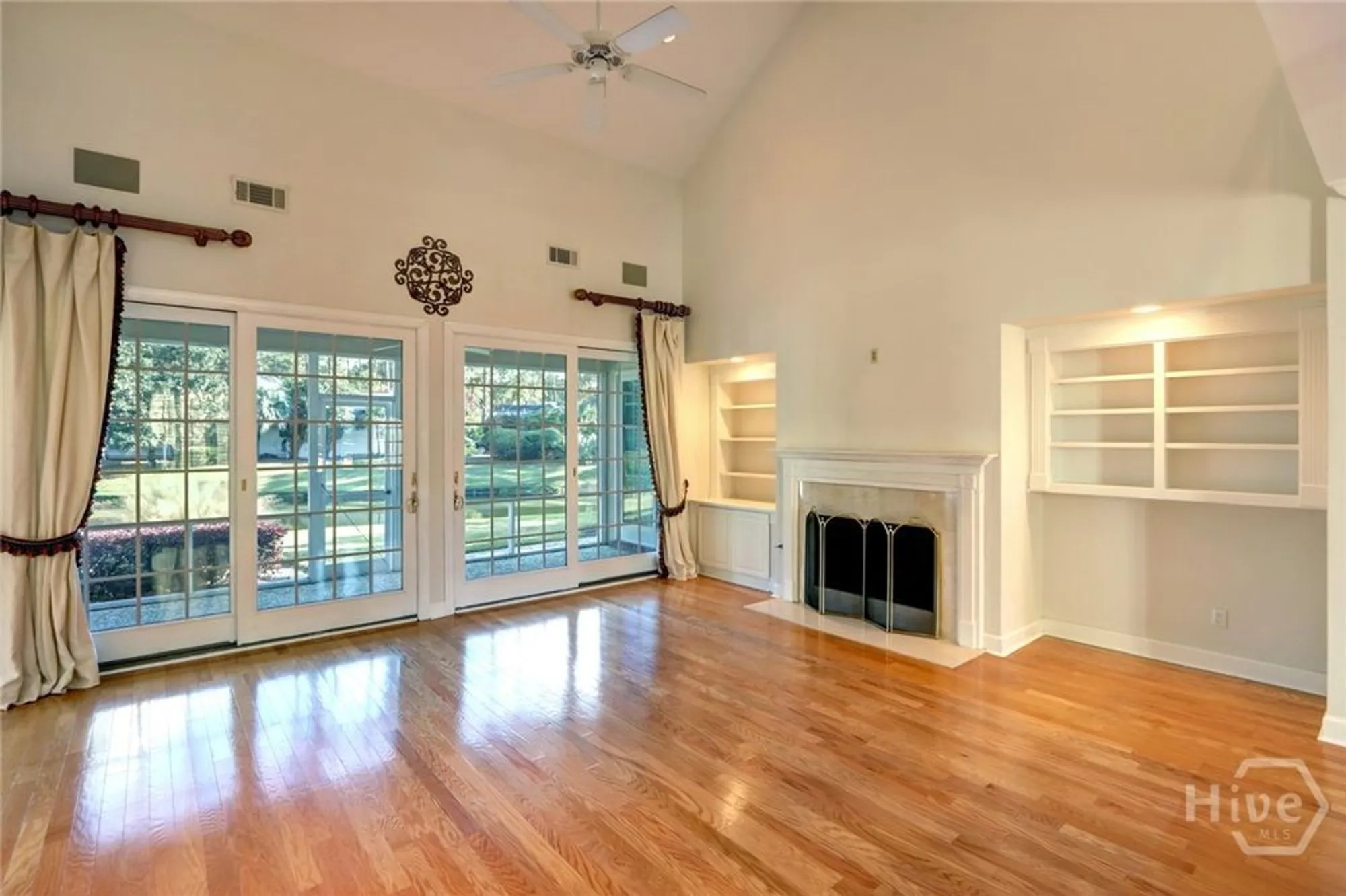 Property Slideshow image 10 of 45 | 2 breakfast ct, Savannah, GA, 31411