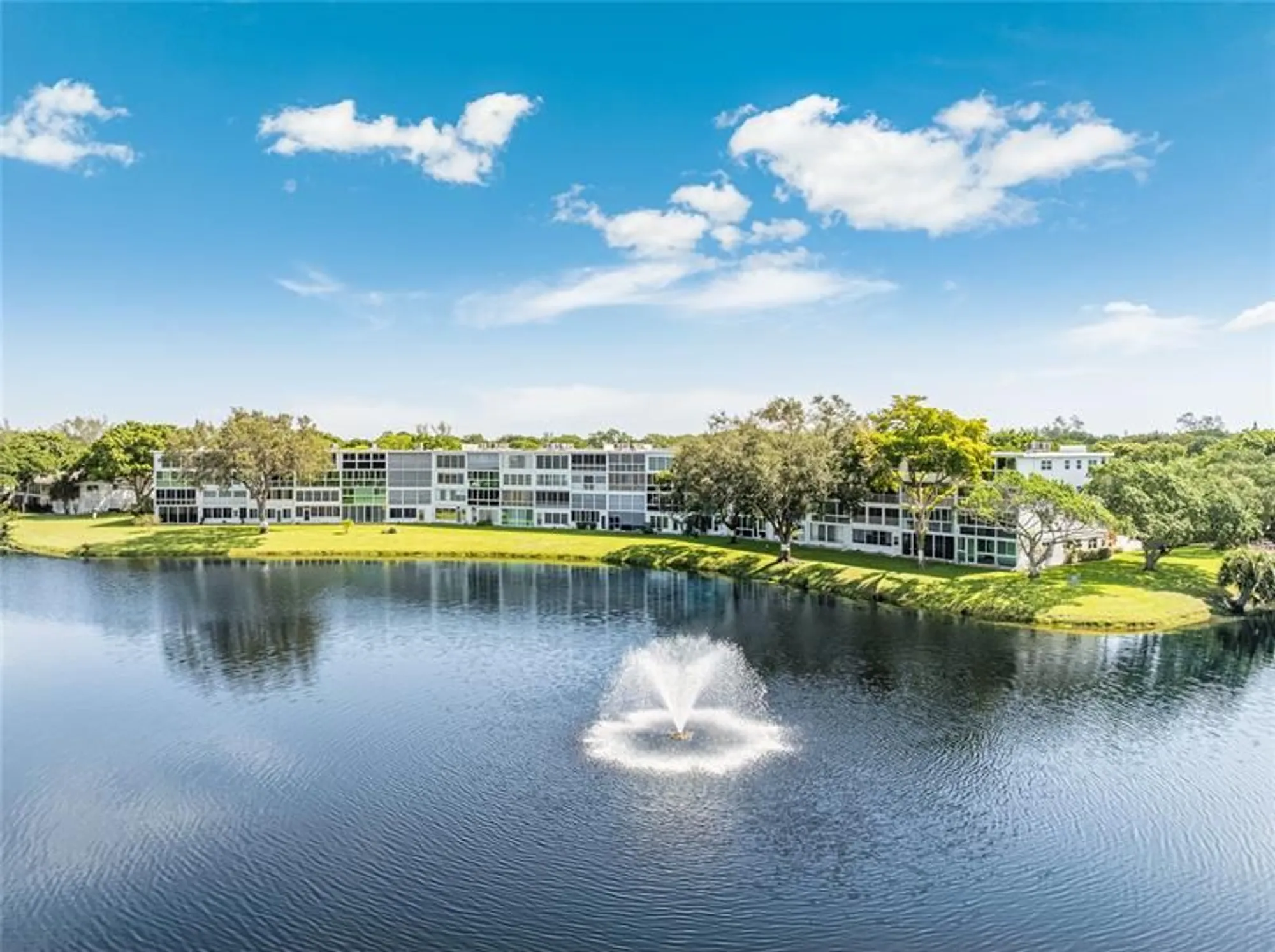 Property Slideshow image 23 of 27 | 2019 islewood d # 2019, Deerfield Beach, FL, 33442