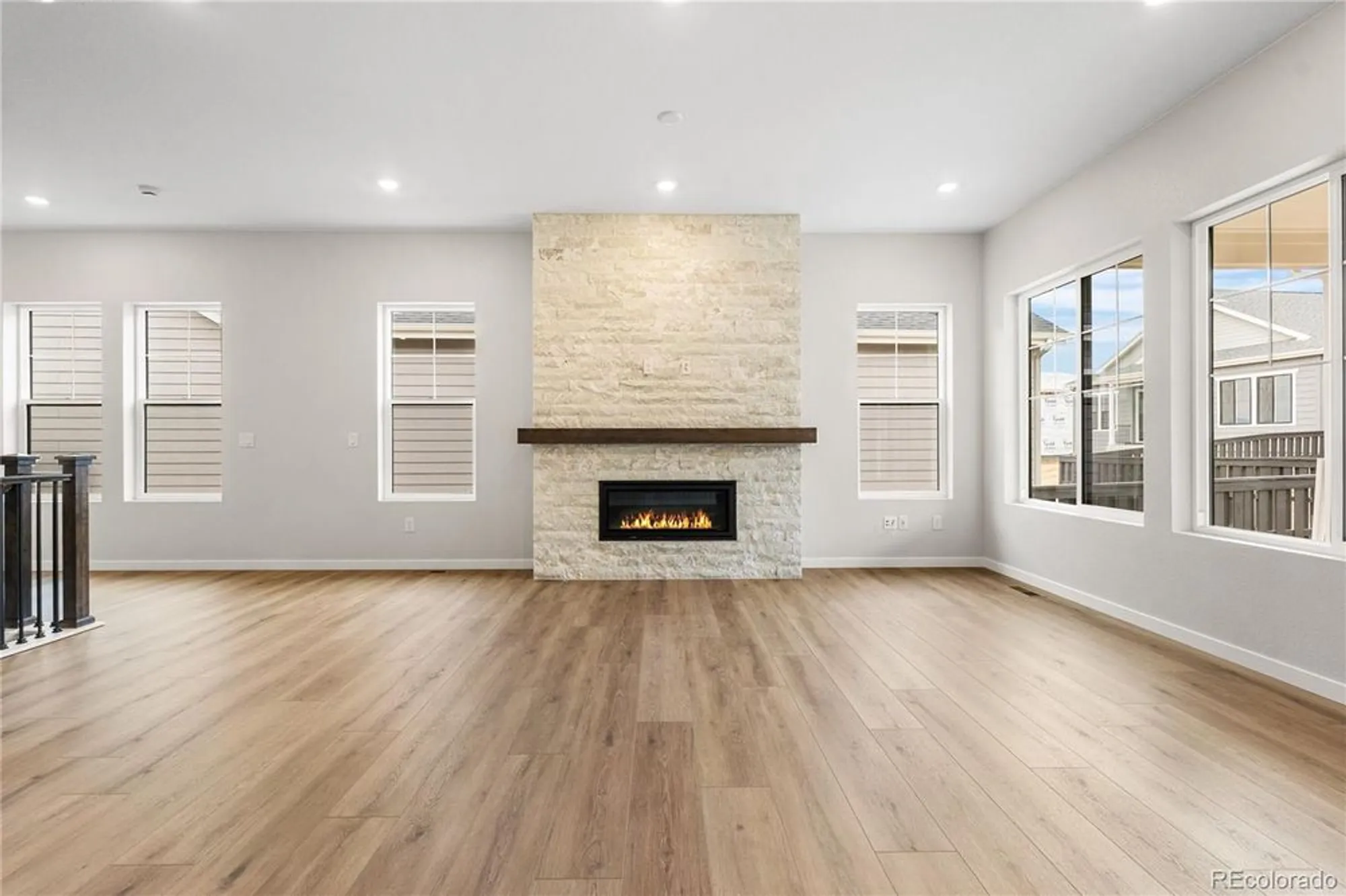 Property Slideshow image 9 of 31 | 11116 stonepath st, Littleton, CO, 80125