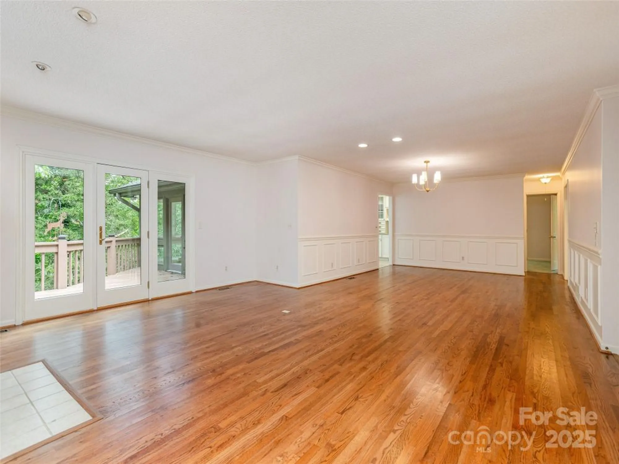 Property Slideshow image 8 of 35 | 204 greenleaf dr, Flat Rock, NC, 28731